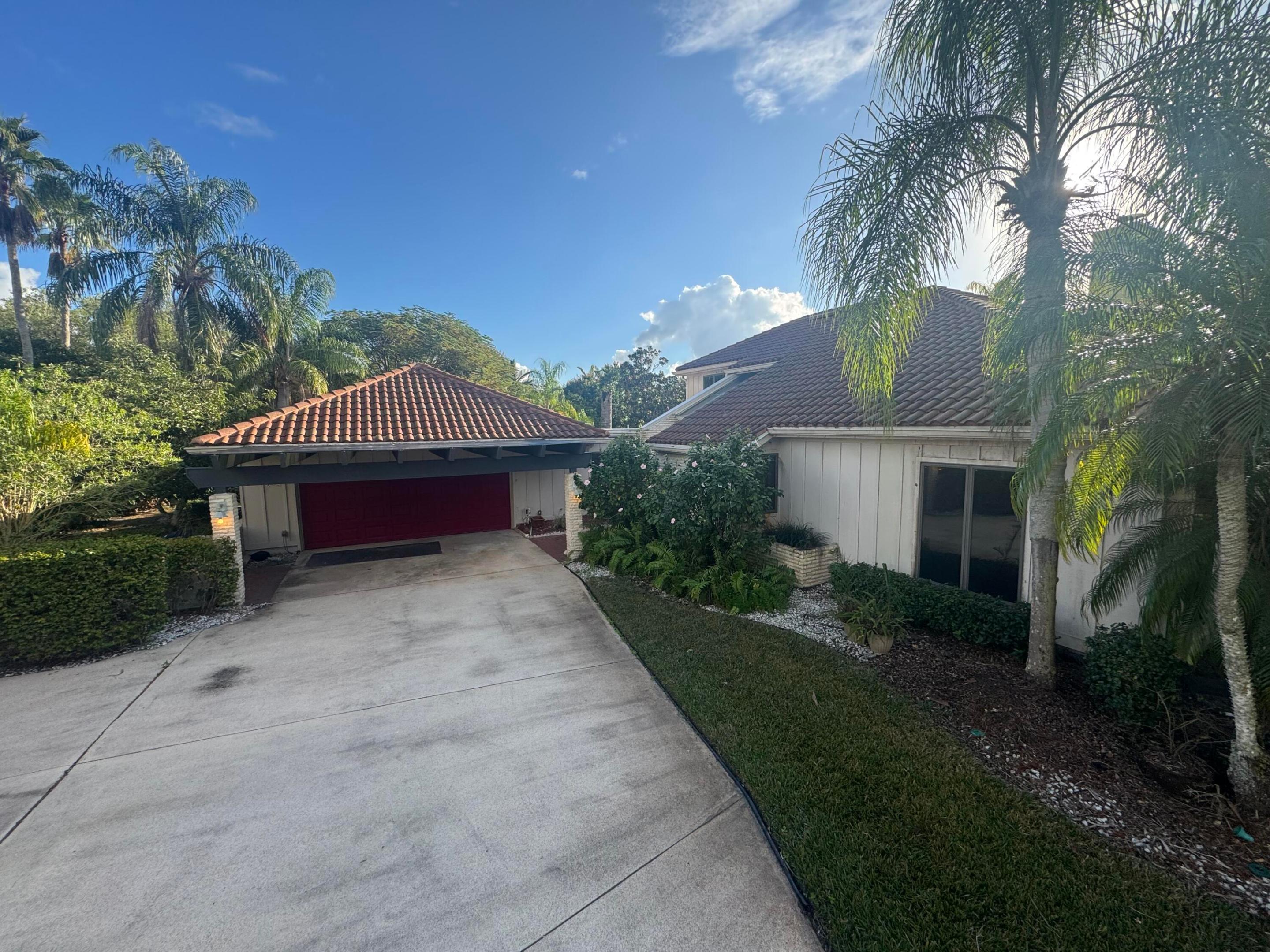 MONTE CARLO COUNTRY CLUB UNIT 1 - Residential