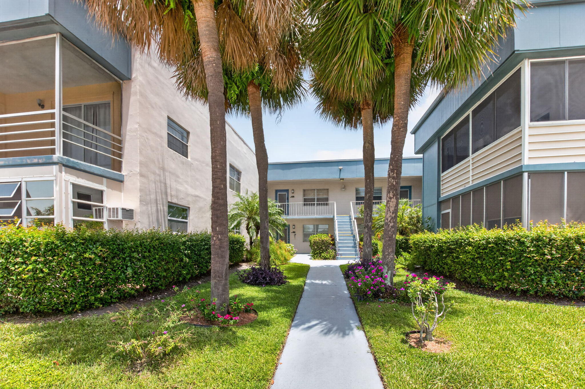 KINGS POINT - Residential
