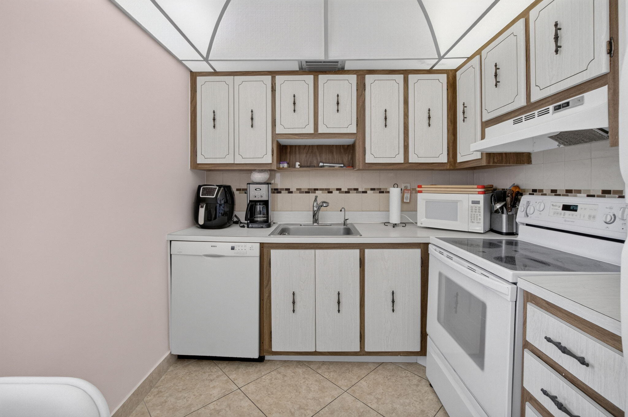 KINGS POINT - Residential