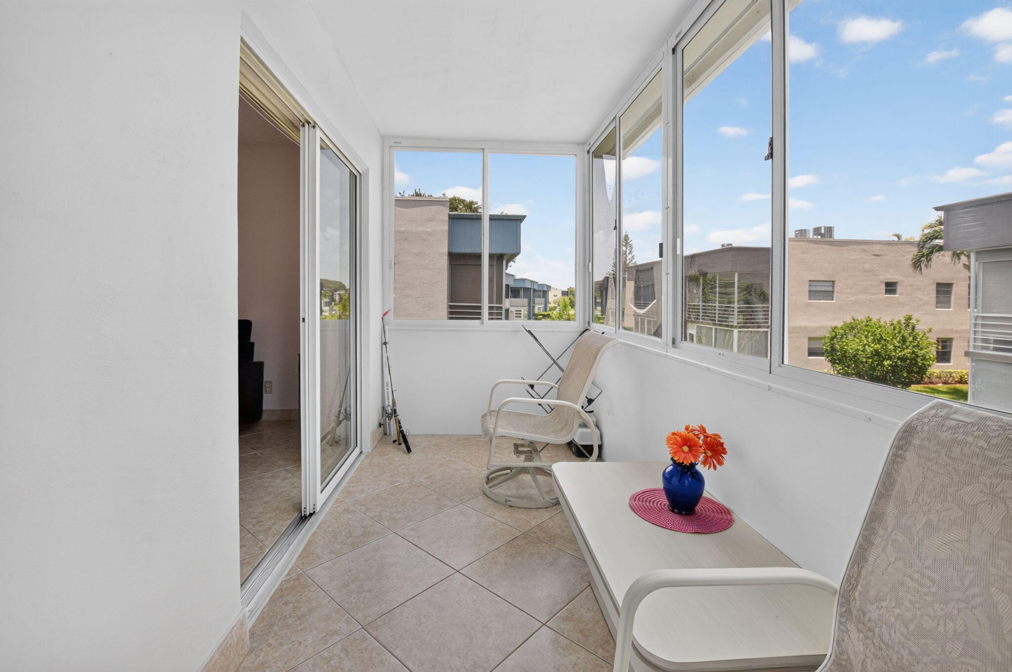 KINGS POINT - Residential