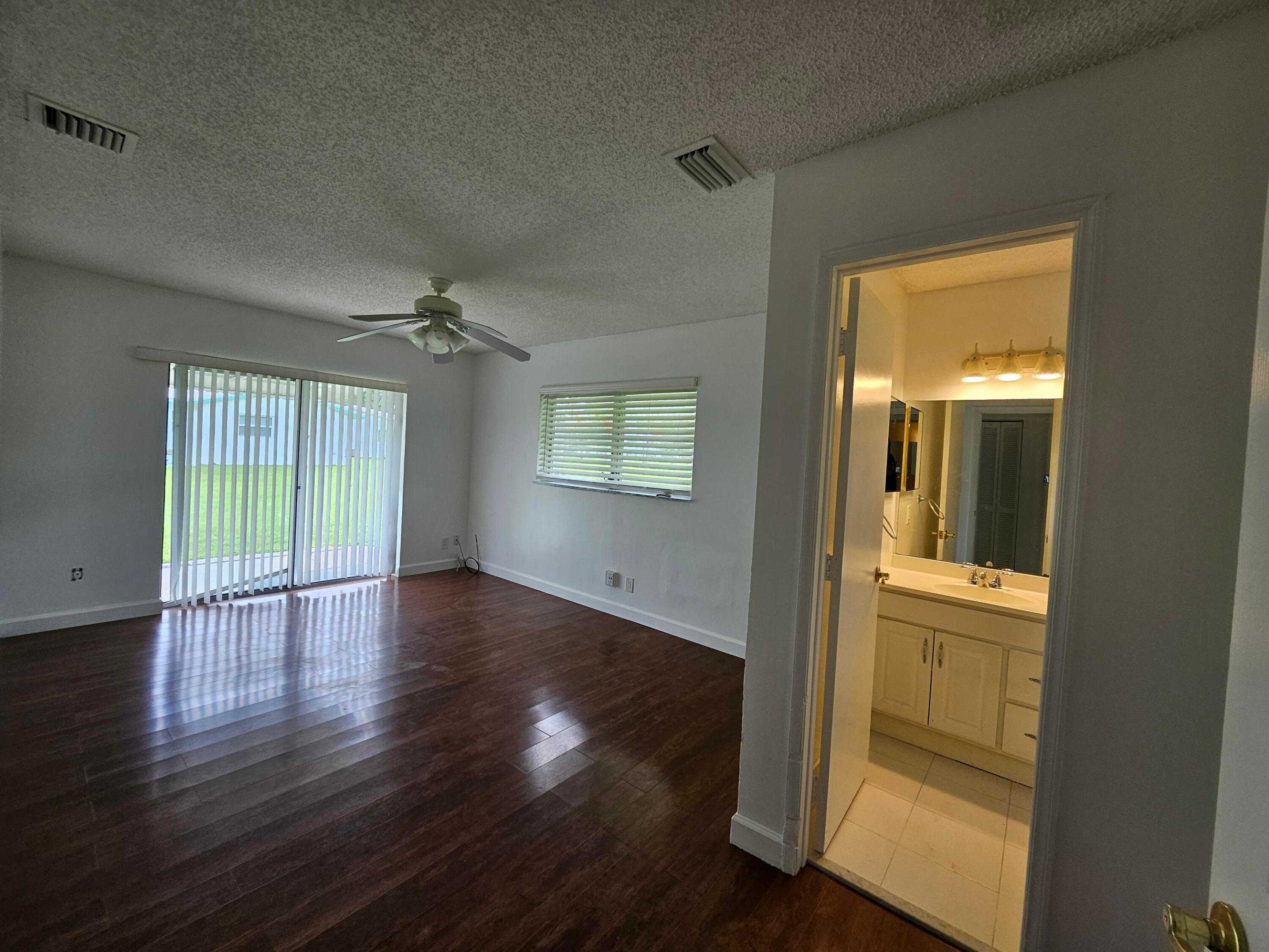 LAUDERDALE WEST CONDO NO IV - Residential