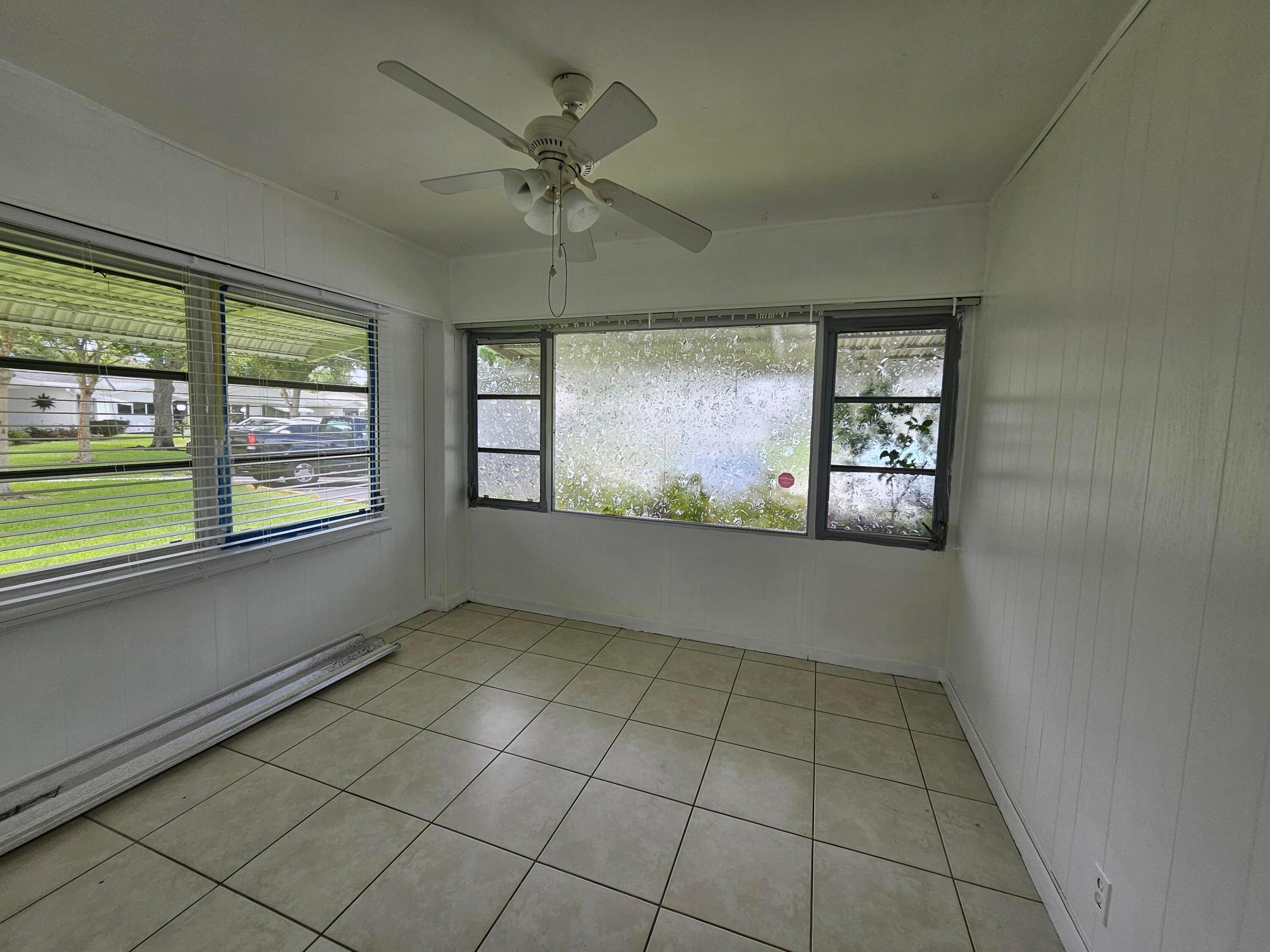 LAUDERDALE WEST CONDO NO IV - Residential
