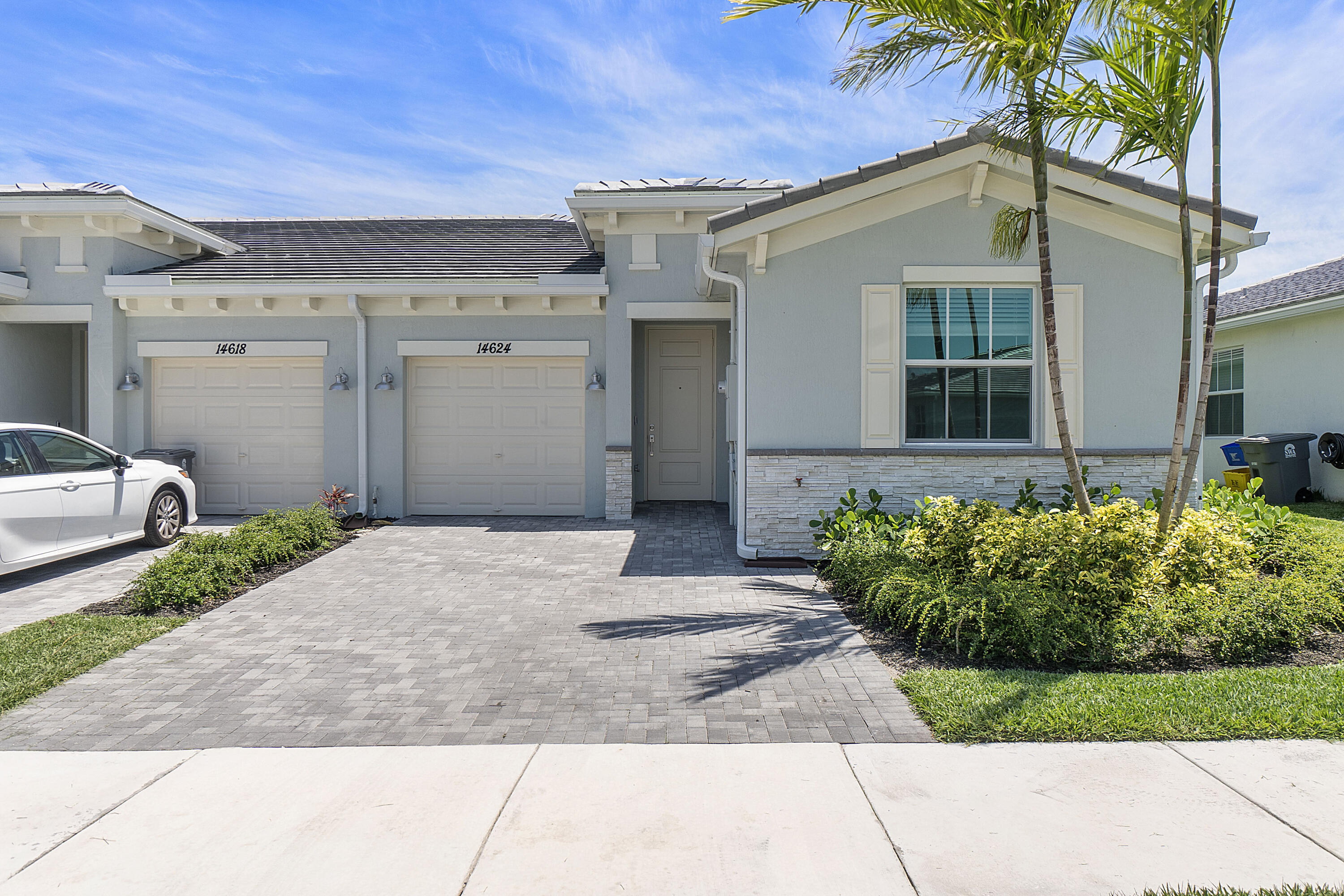 AVALON TRAILS AT VILLAGES OF ORIOLE PUD - Residential Lease