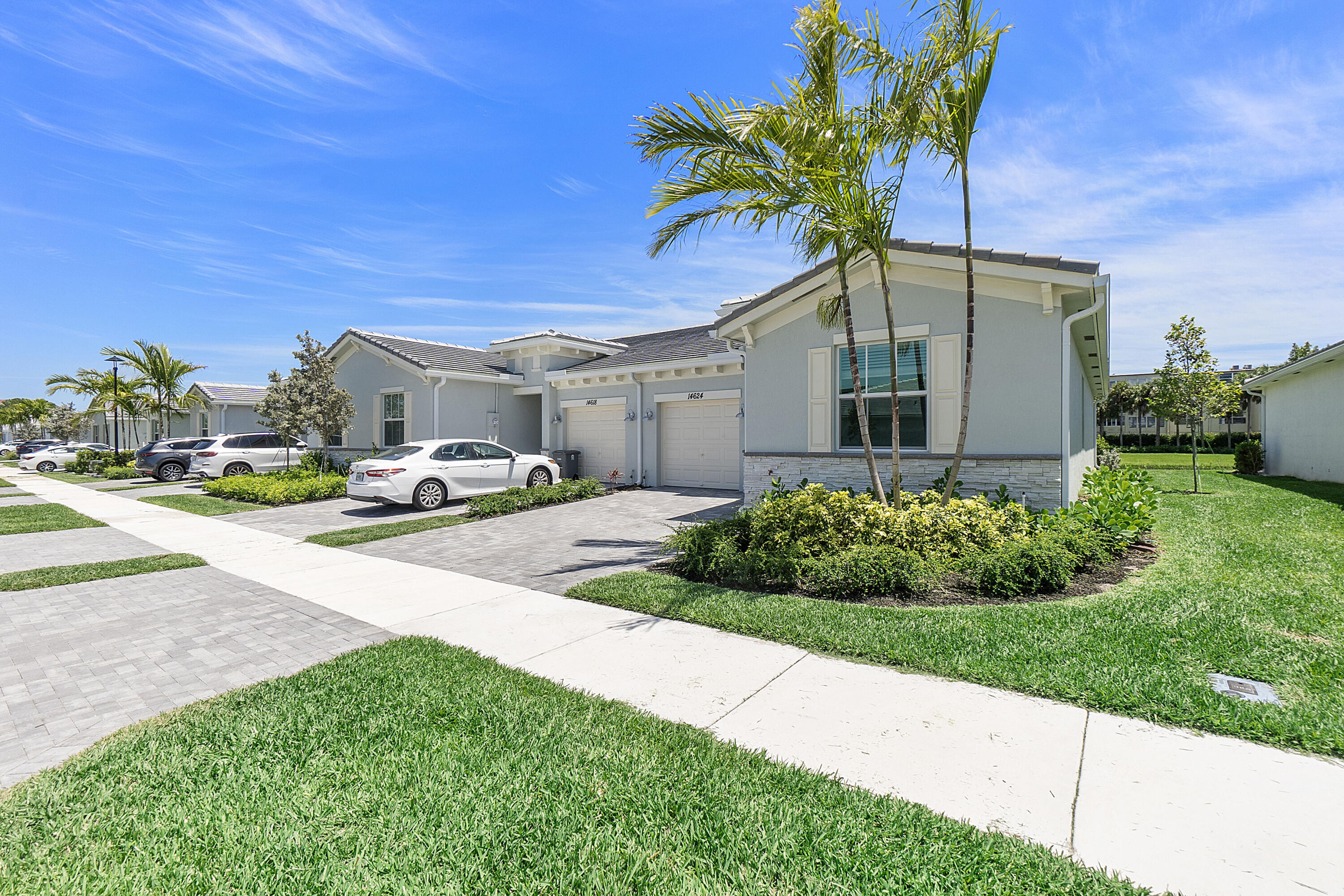AVALON TRAILS AT VILLAGES OF ORIOLE PUD - Residential Lease