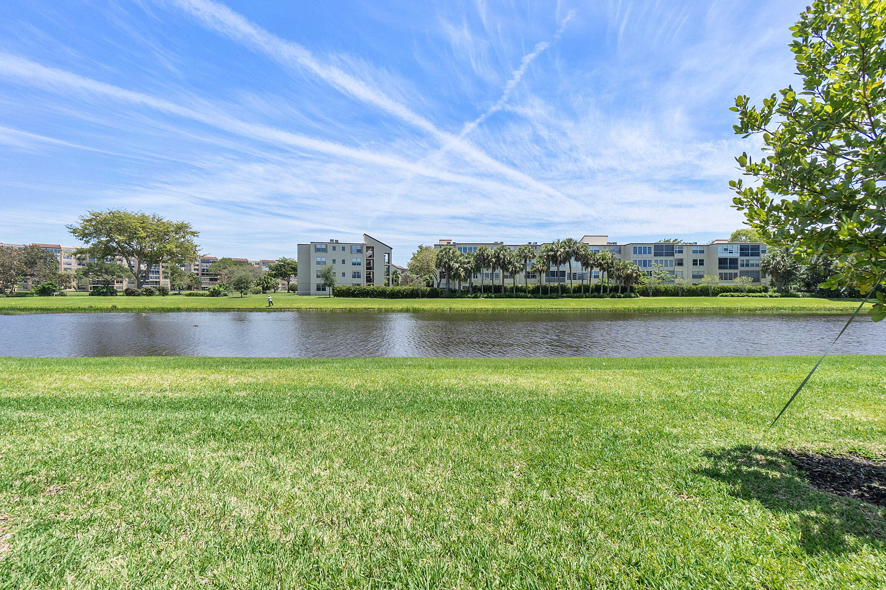AVALON TRAILS AT VILLAGES OF ORIOLE PUD - Residential Lease