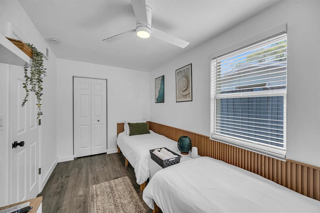 WAVERLY PLACE - Residential Income
