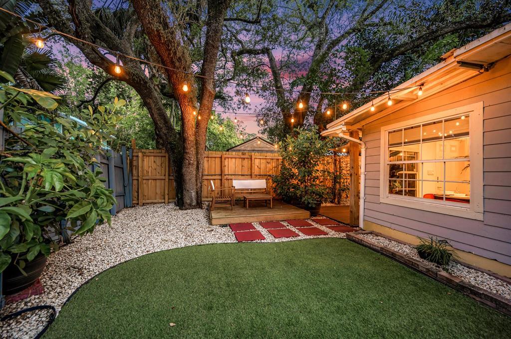 WAVERLY PLACE - Residential Income