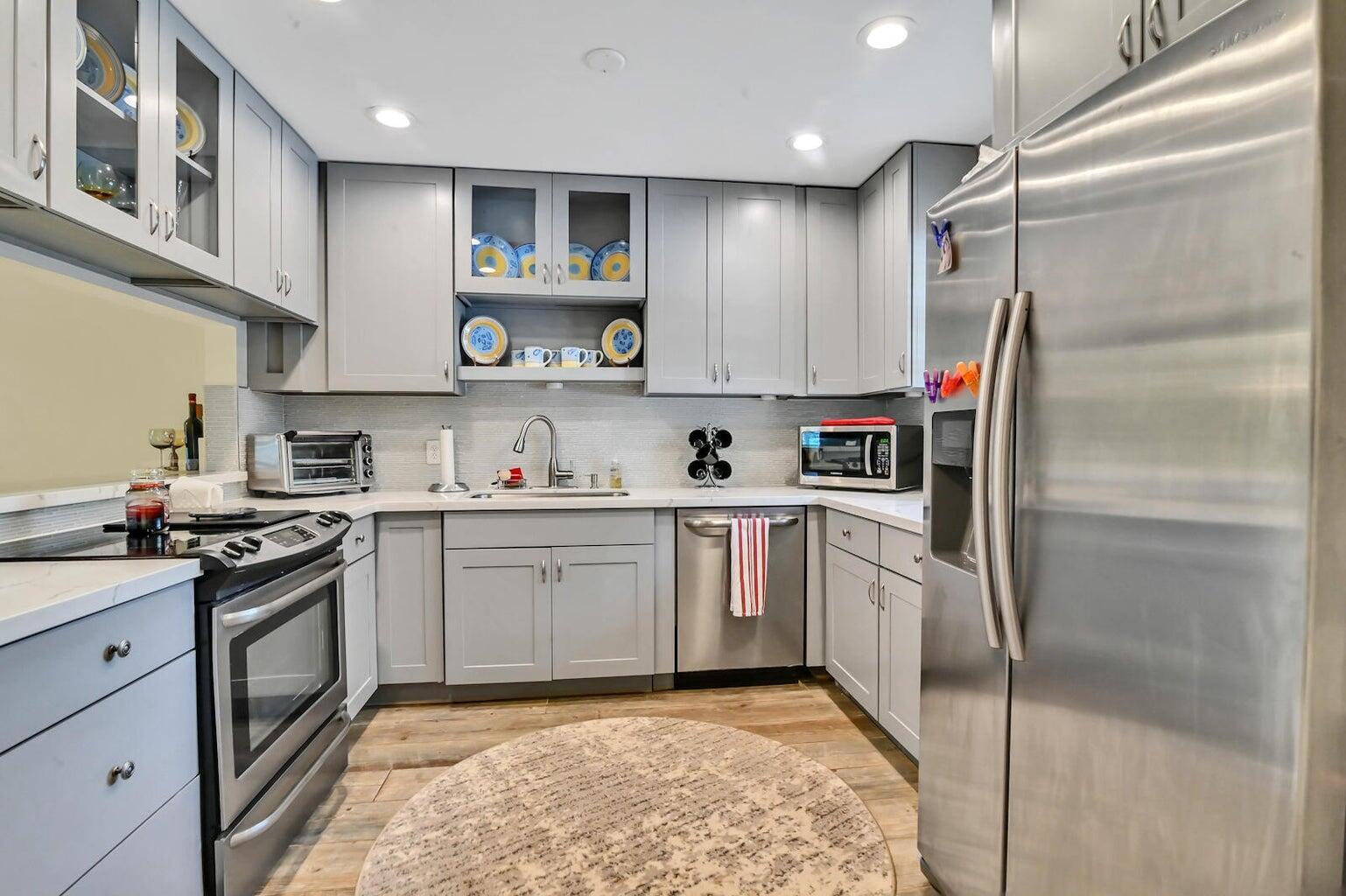 KEN-LEE GARDENS CONDO - Residential