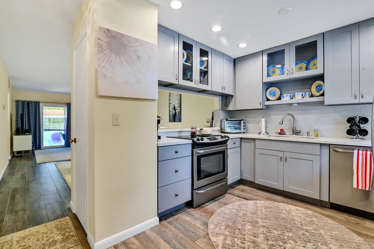KEN-LEE GARDENS CONDO - Residential