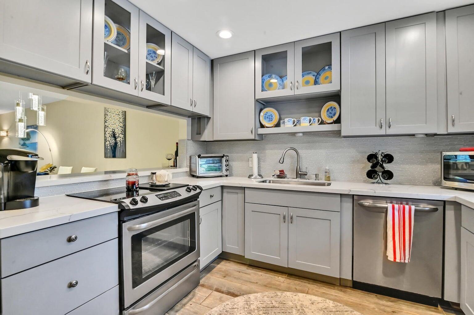 KEN-LEE GARDENS CONDO - Residential