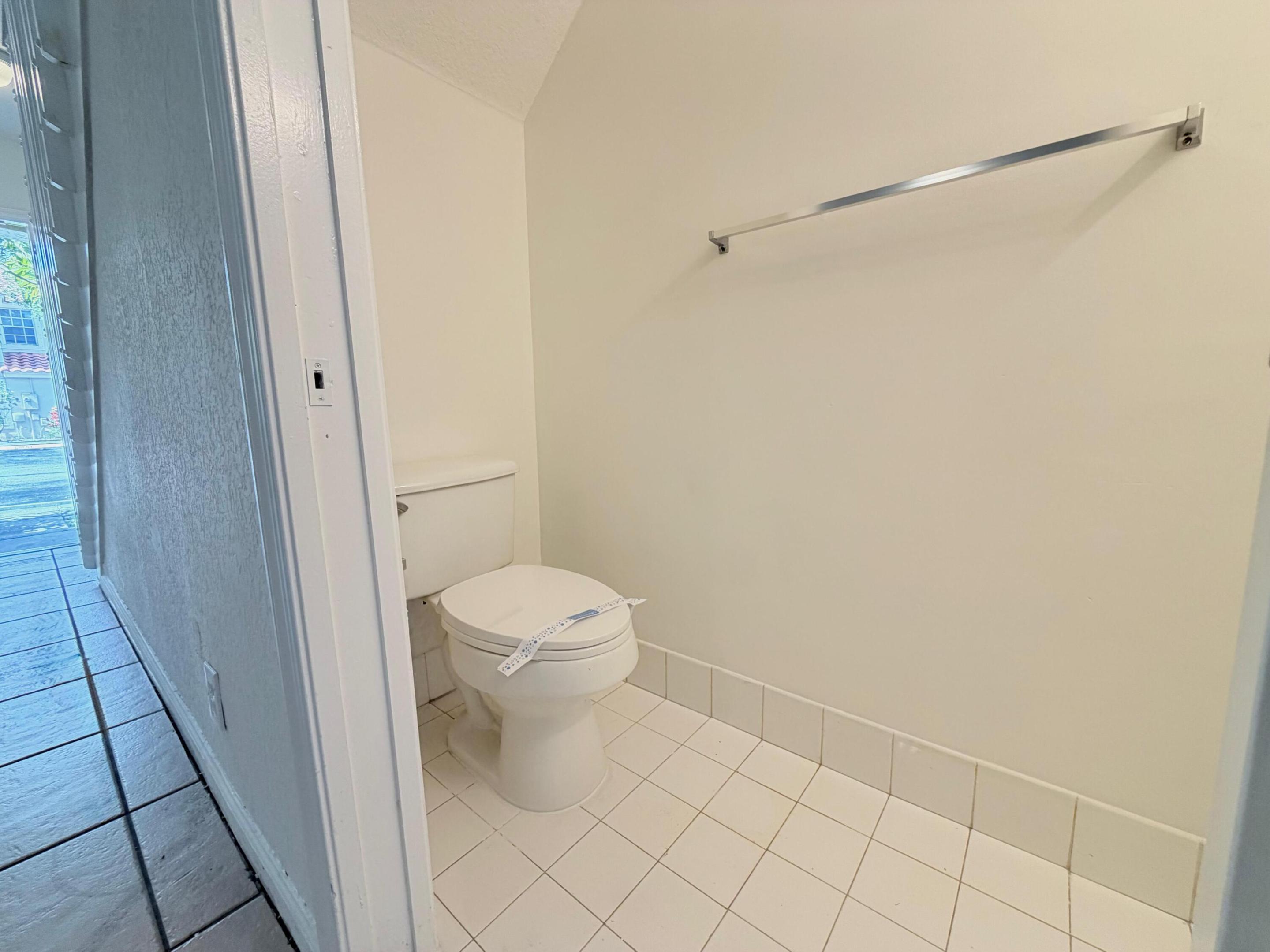 SUMMIT LAKE - Residential Lease