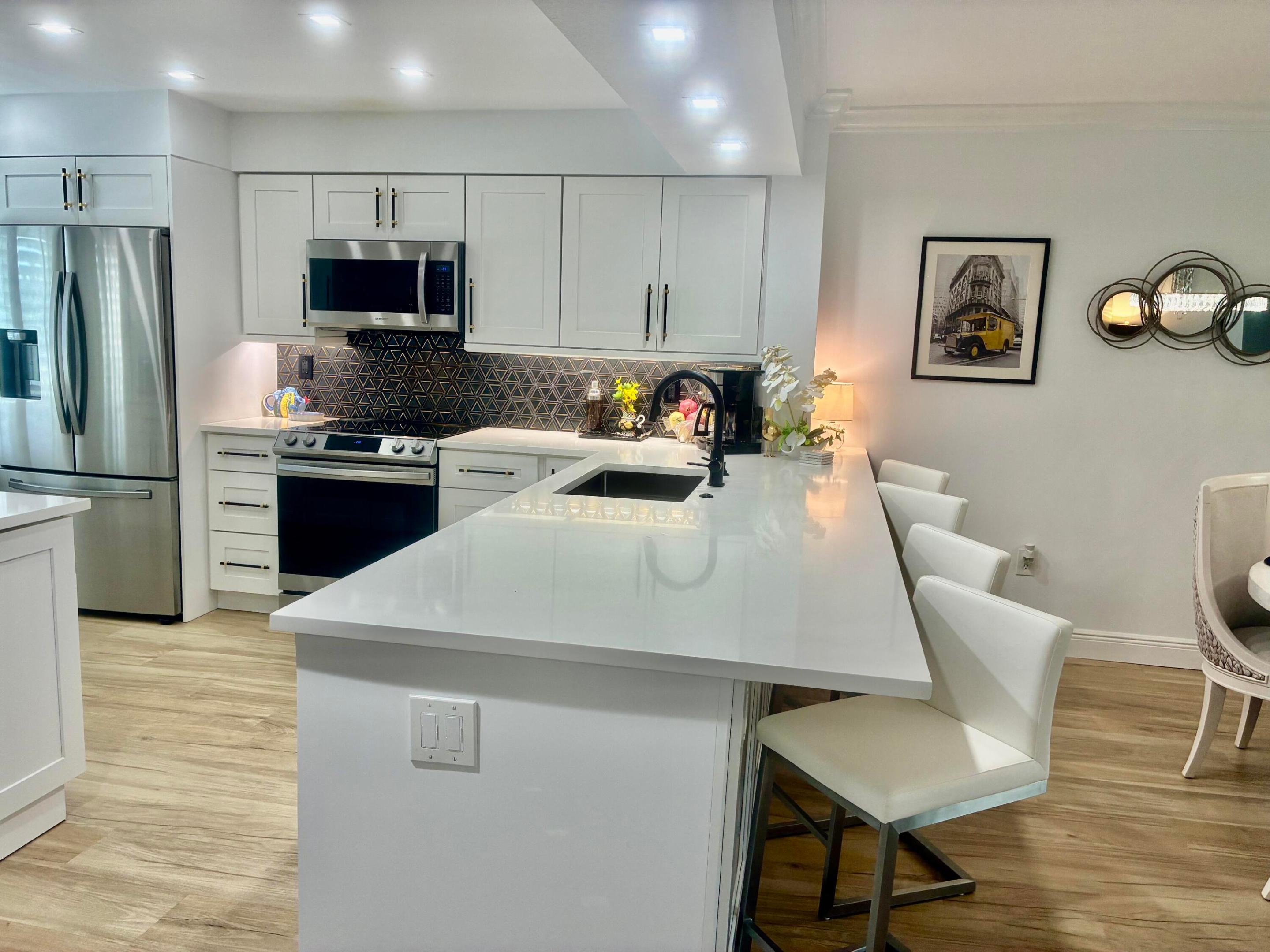 CORAL LAKES/REGAL SHORES NORTH - Residential