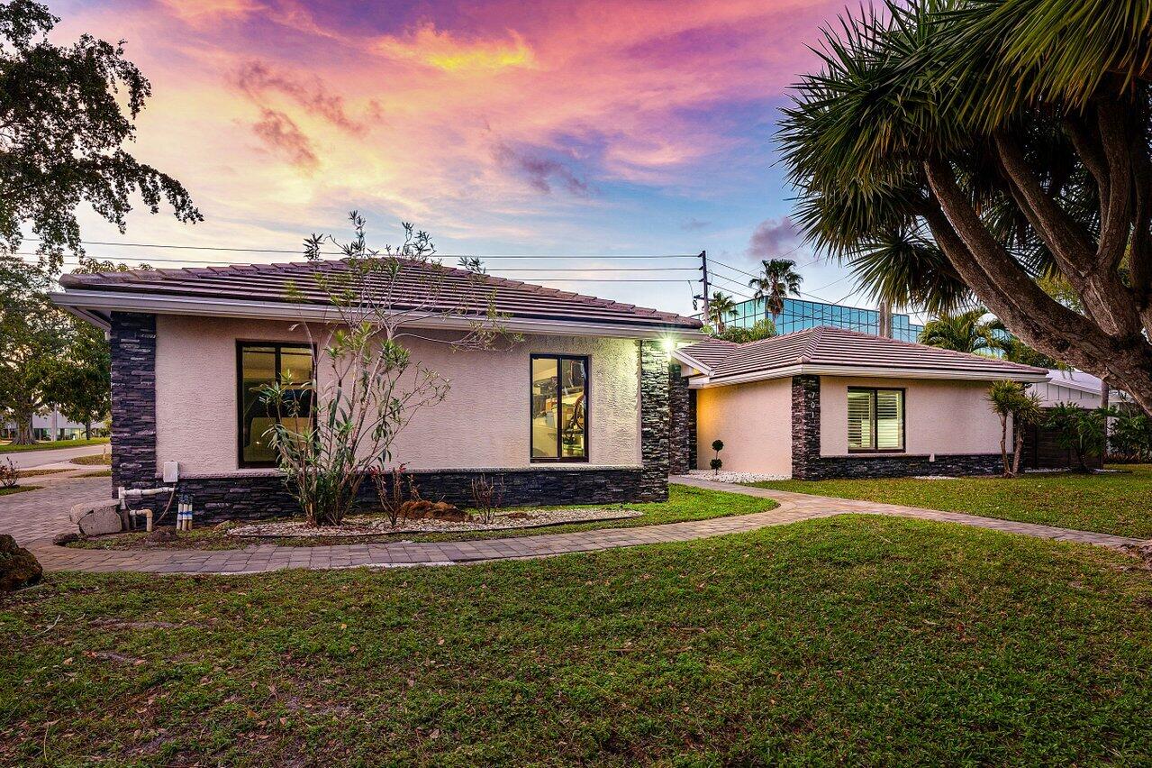 YACHT CLUB - Residential