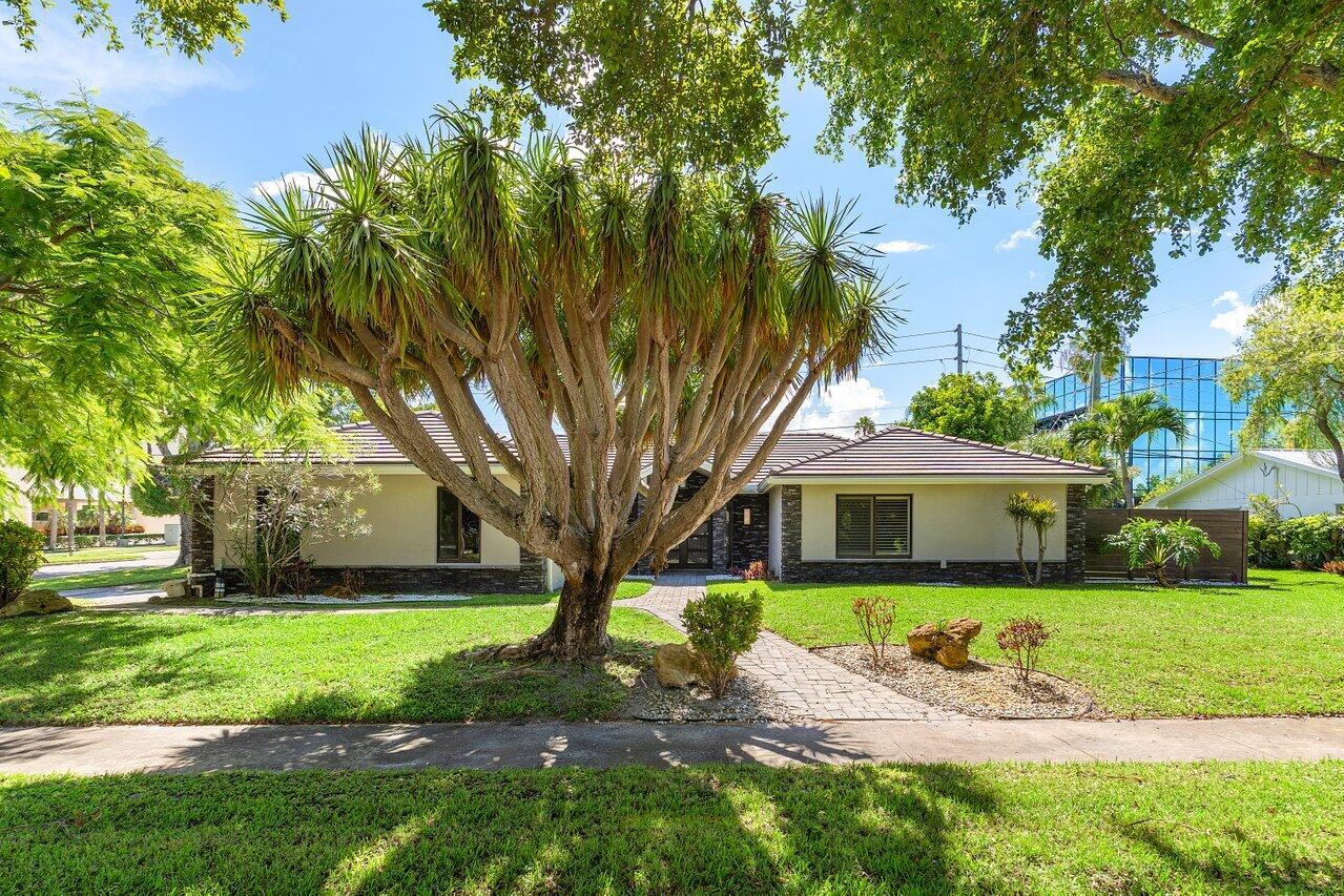 YACHT CLUB - Residential