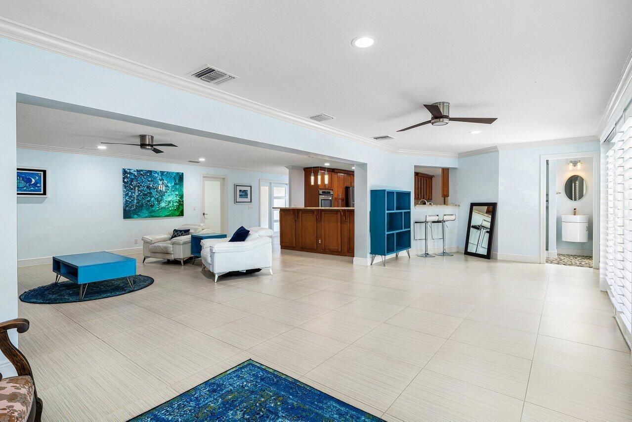 YACHT CLUB - Residential