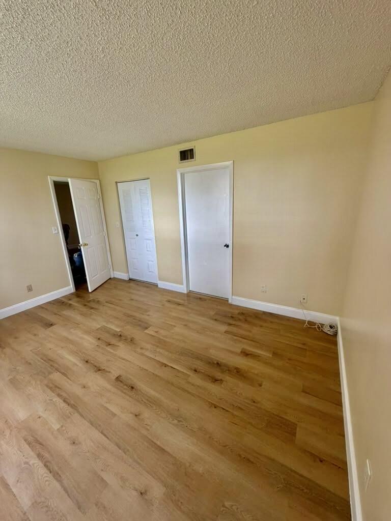4 OF PALM SPRINGS 1 CONDO - Residential Lease