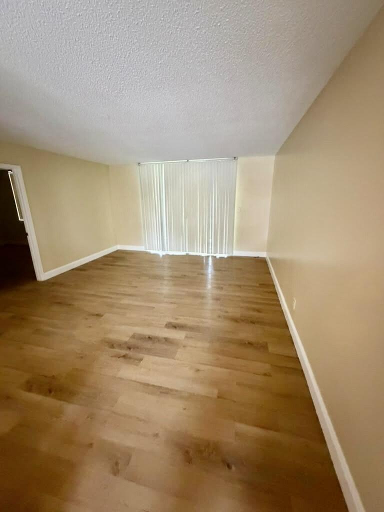 4 OF PALM SPRINGS 1 CONDO - Residential Lease