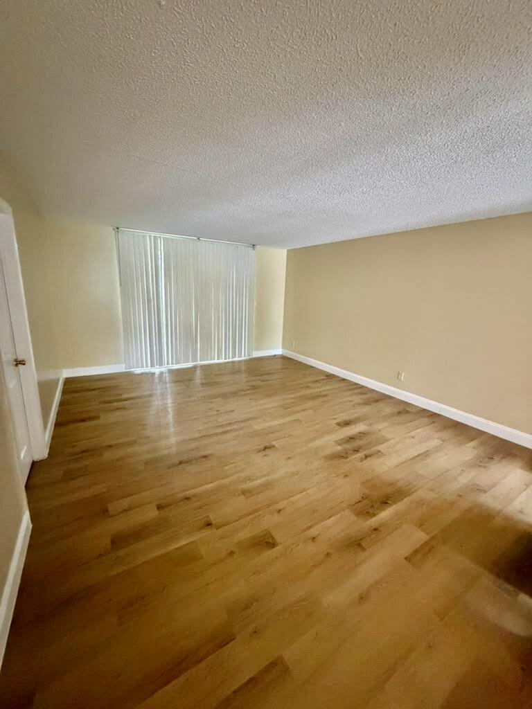 4 OF PALM SPRINGS 1 CONDO - Residential Lease