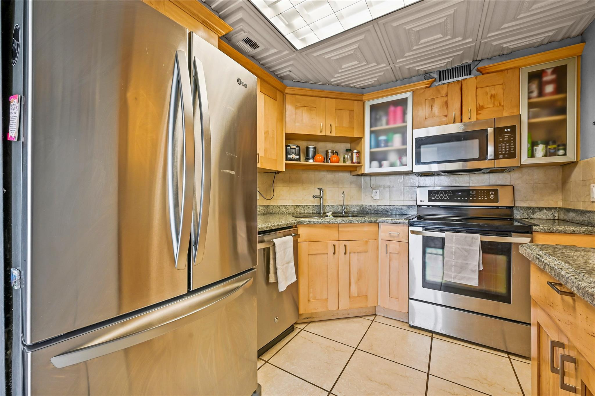 OCEAN MONARCH CONDO - Residential