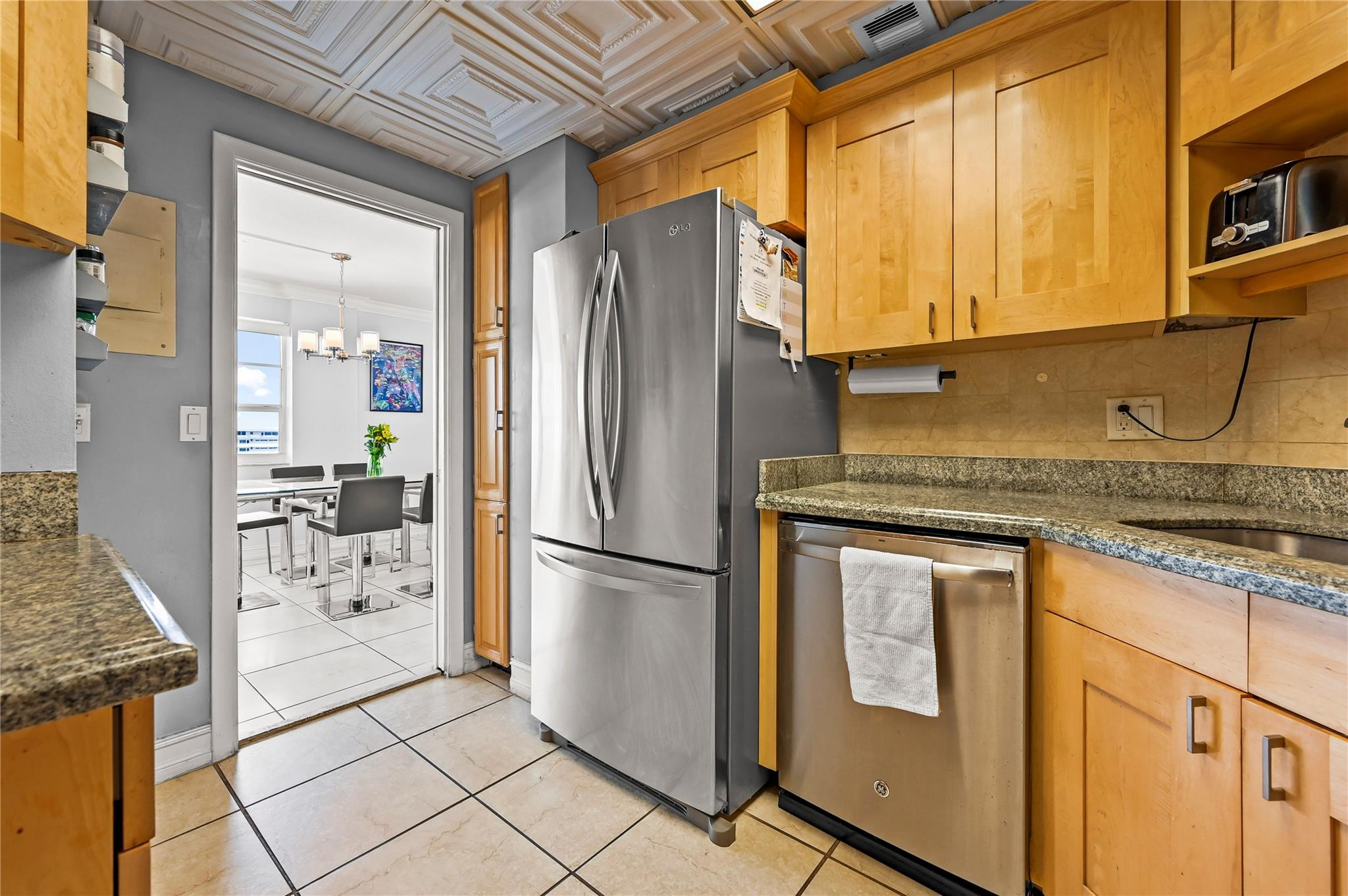 OCEAN MONARCH CONDO - Residential