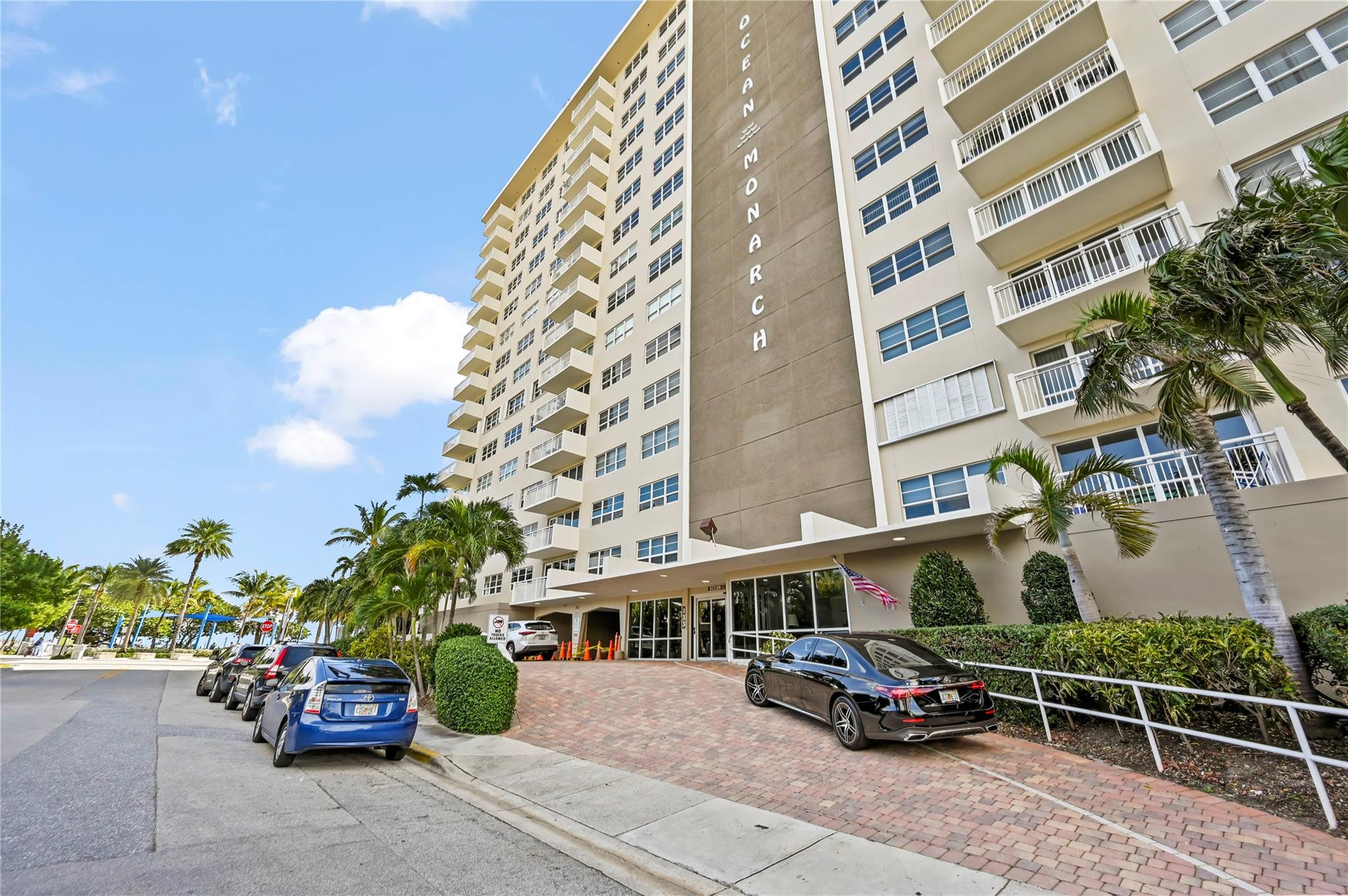 OCEAN MONARCH CONDO - Residential