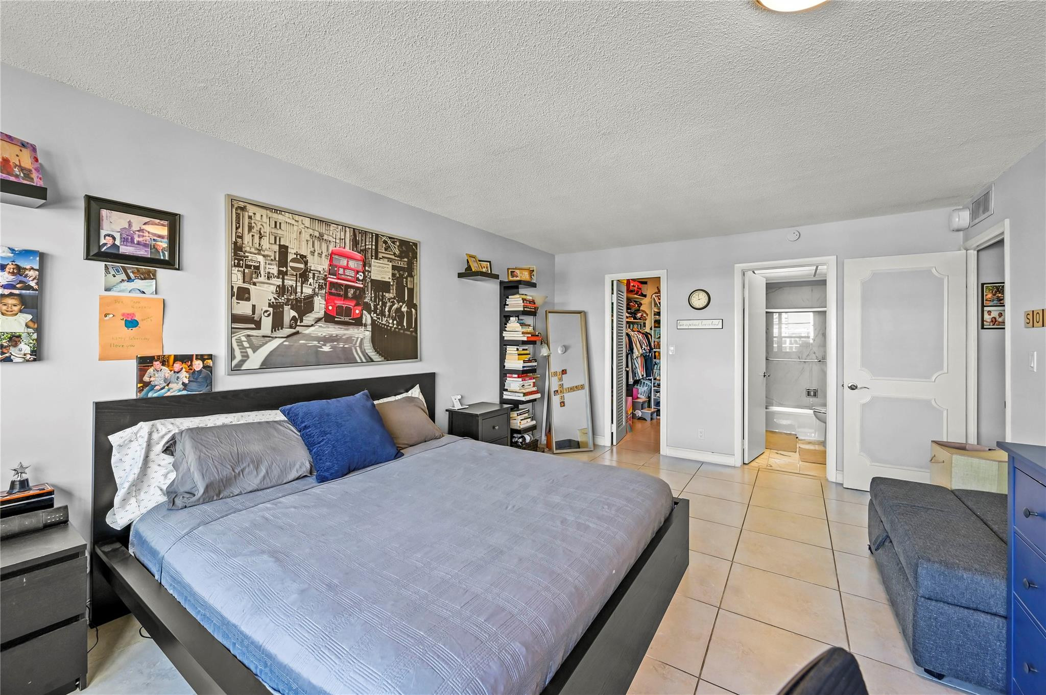 OCEAN MONARCH CONDO - Residential