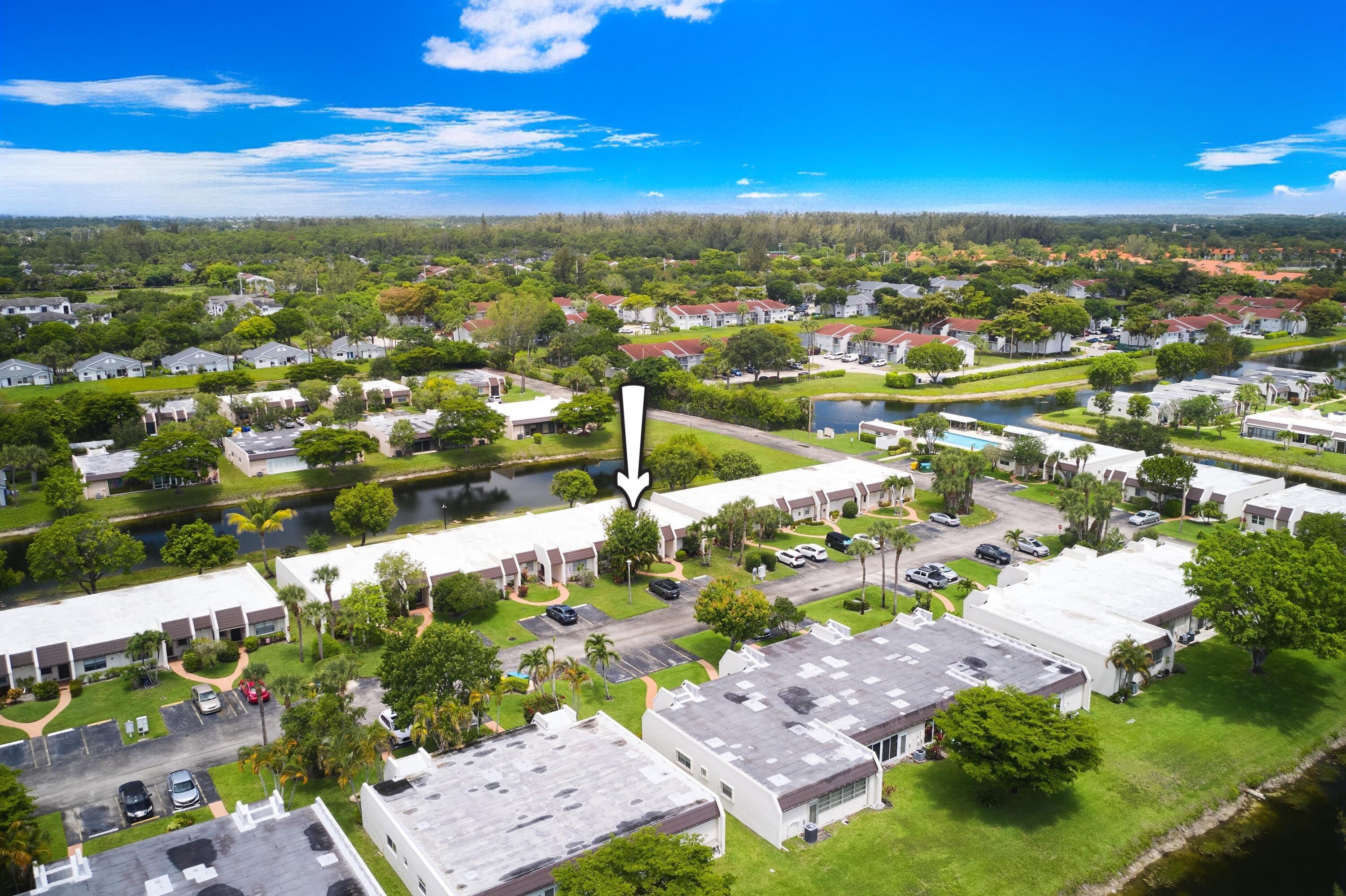 Golden Lakes Village Condo - Residential