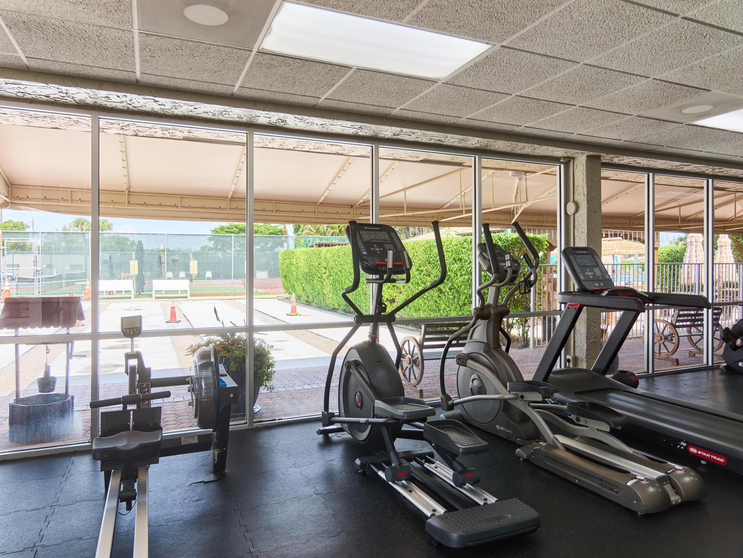 Golden Lakes Village Condo - Residential