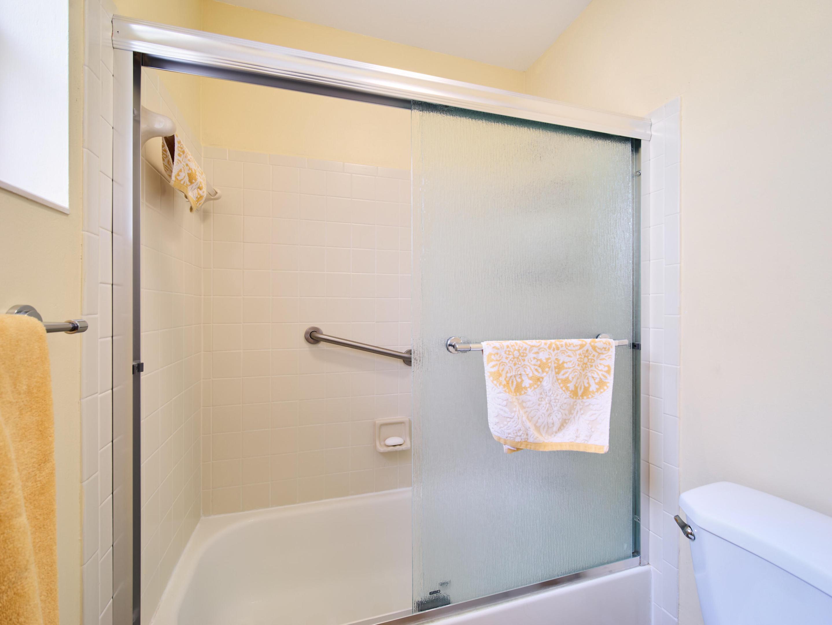Golden Lakes Village Condo - Residential