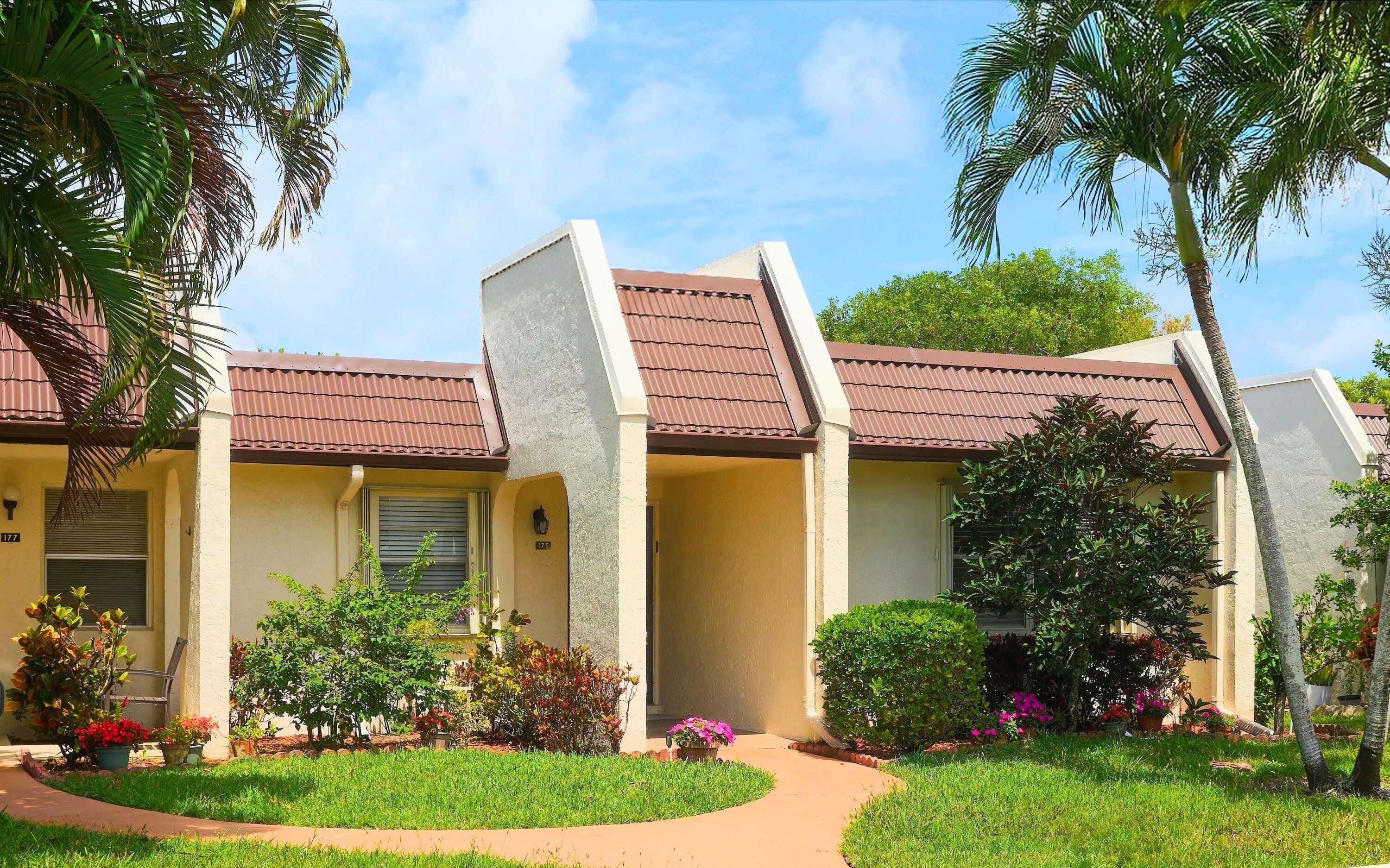 Golden Lakes Village Condo - Residential