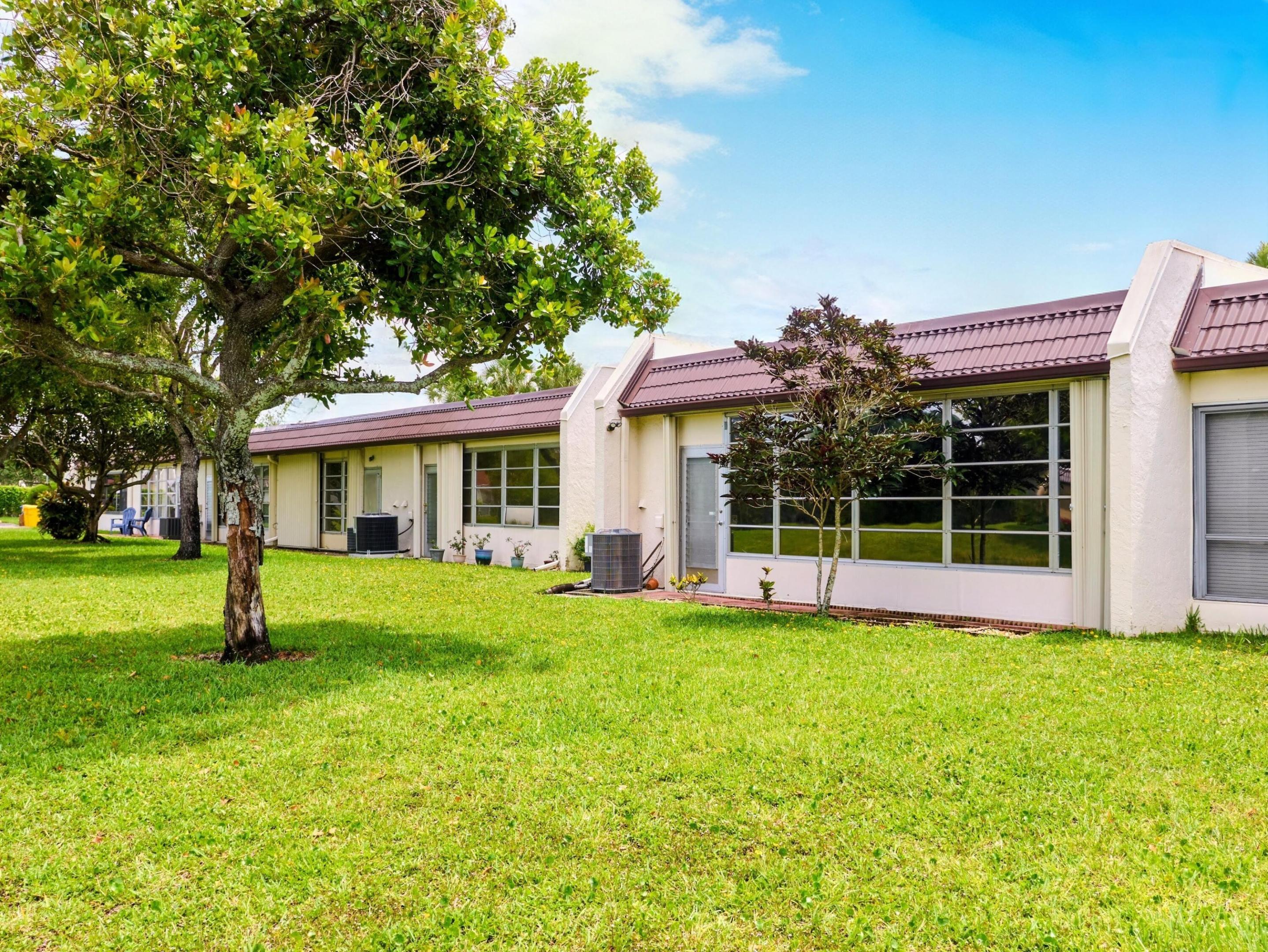 Golden Lakes Village Condo - Residential