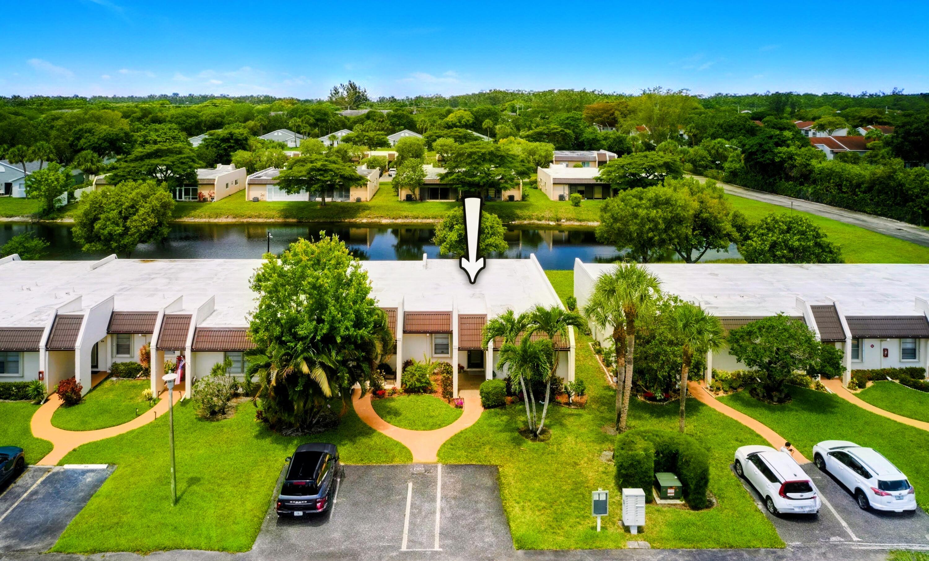 Golden Lakes Village Condo - Residential