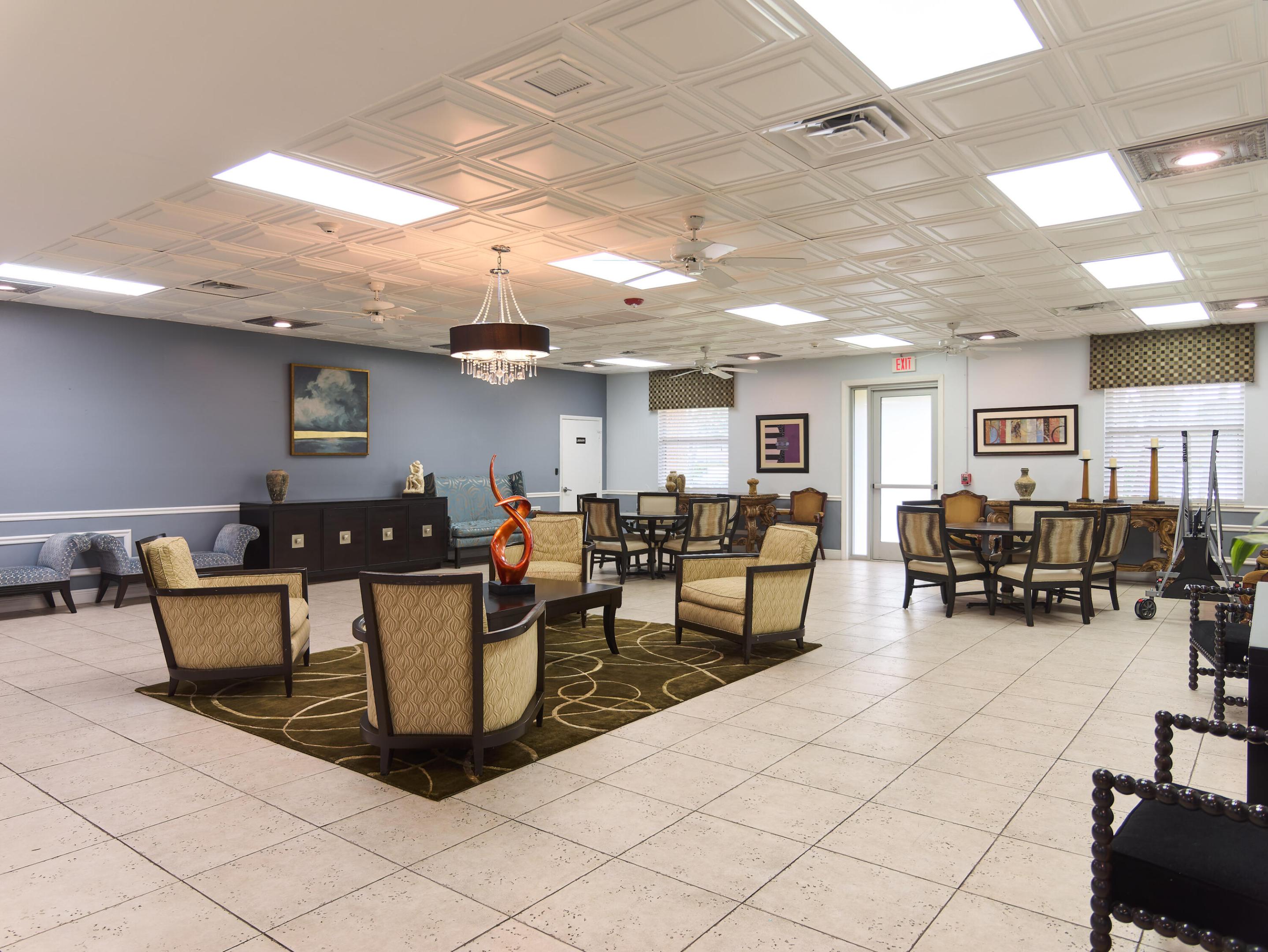 Golden Lakes Village Condo - Residential