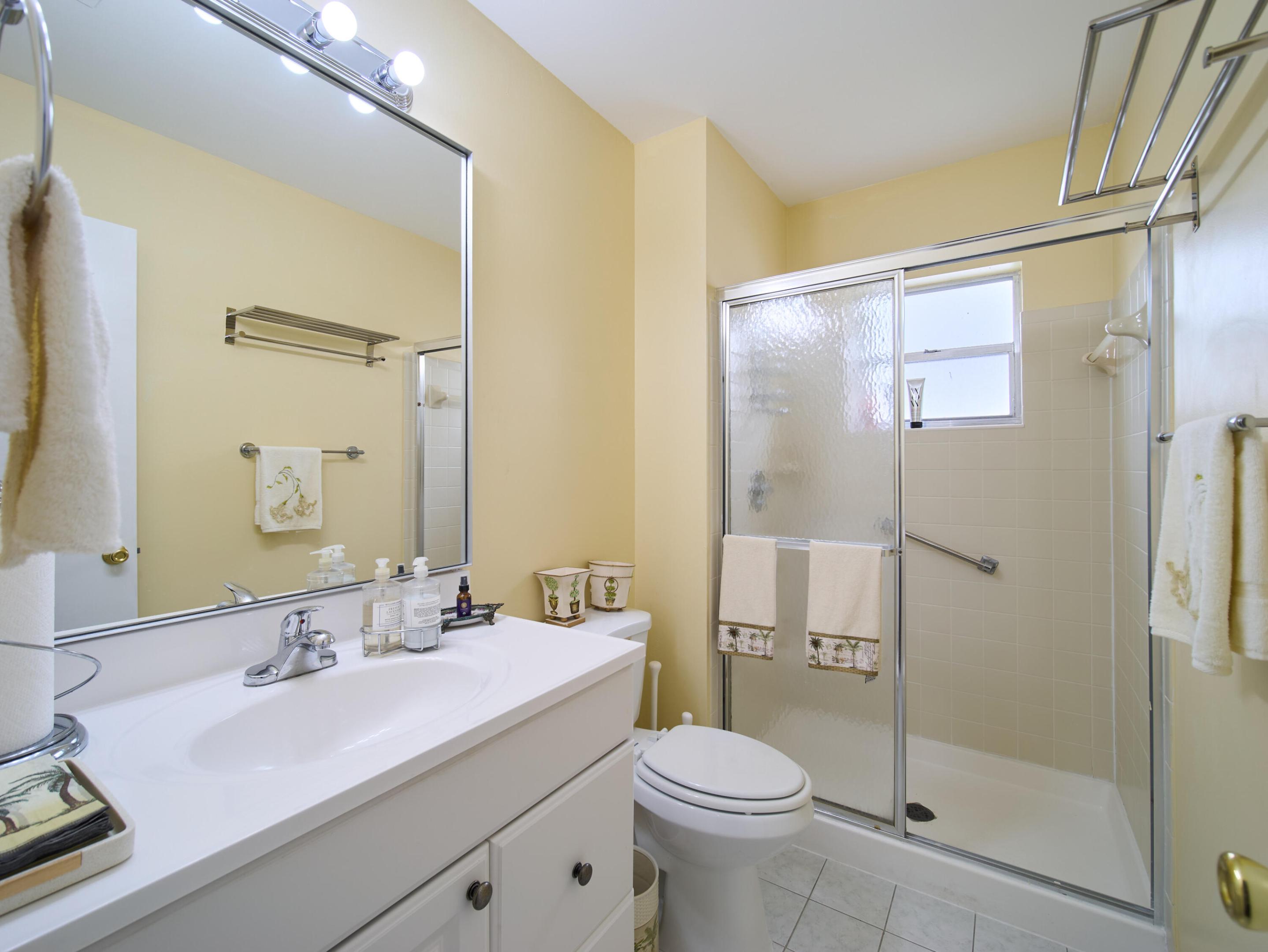 Golden Lakes Village Condo - Residential