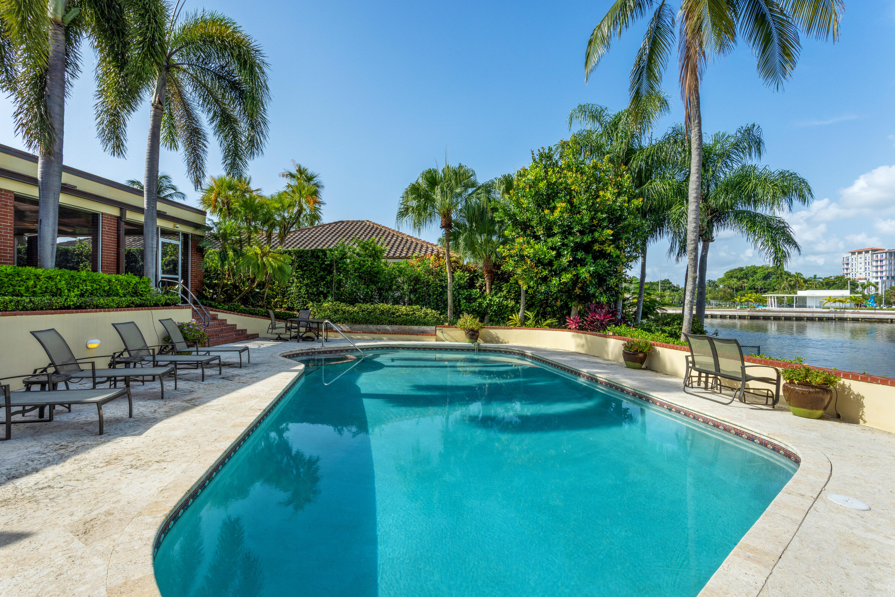 BOCA RATON RIVIERA UNIT B - Residential
