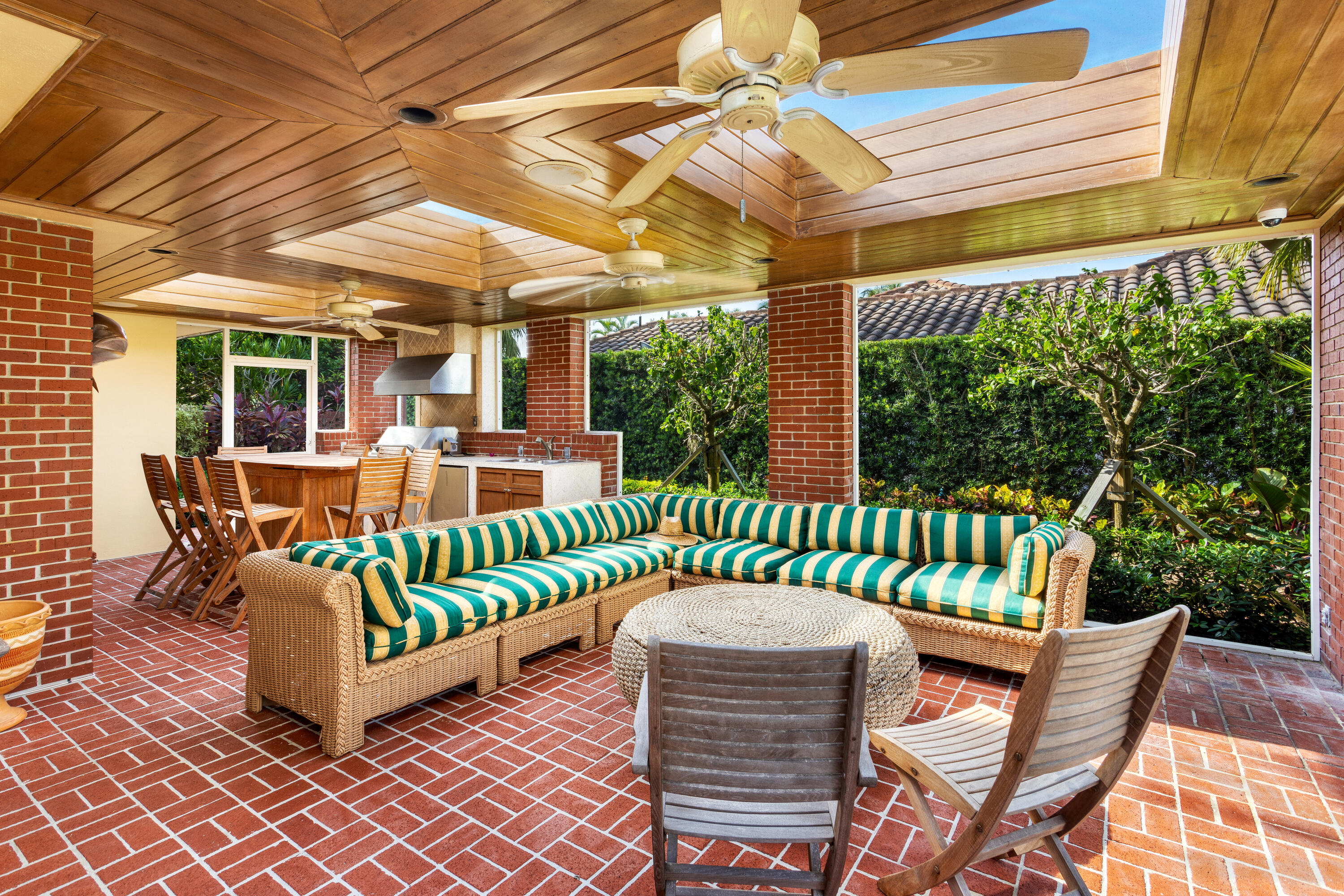 BOCA RATON RIVIERA UNIT B - Residential