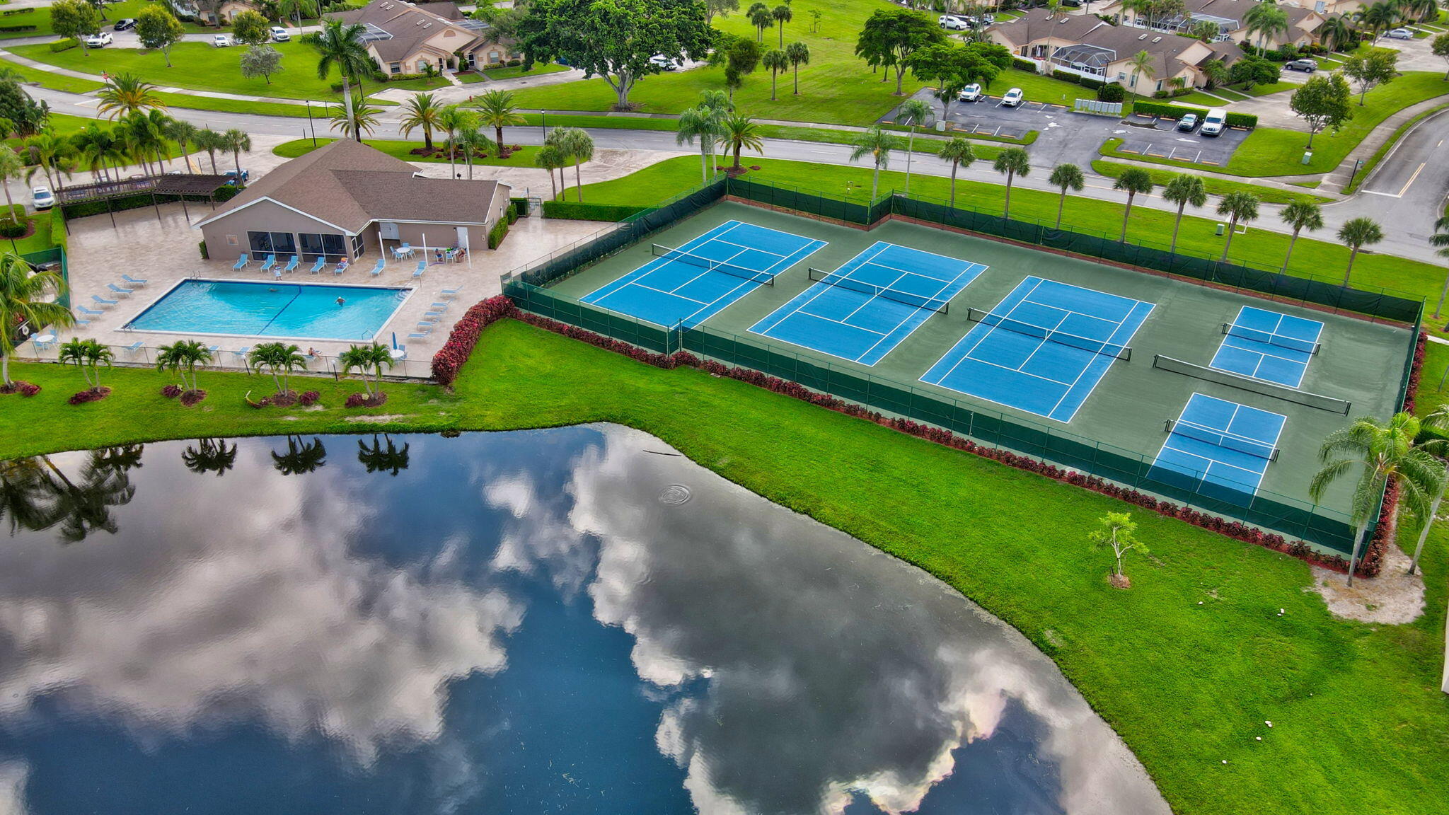 BOCA GARDENS - Residential