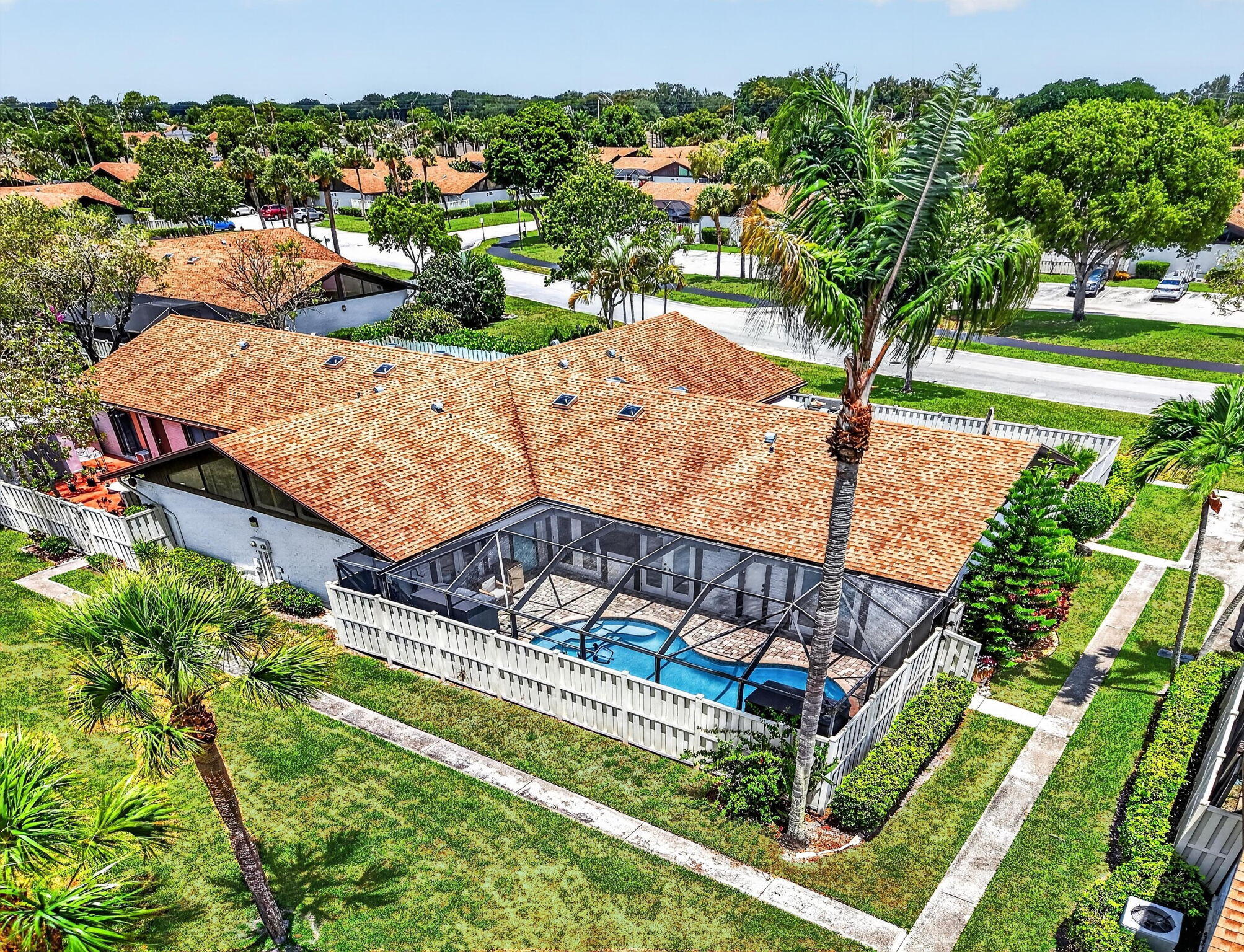 BOCA GARDENS - Residential