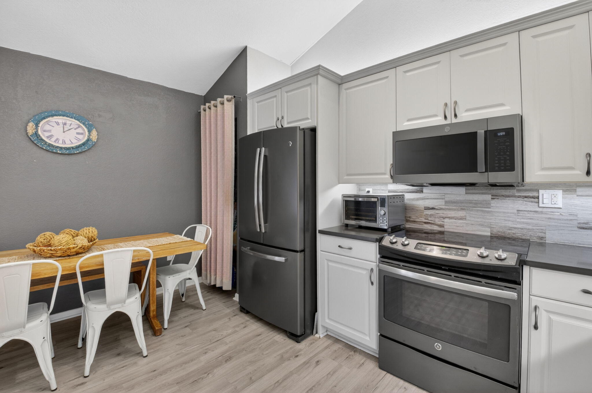 BOCA GARDENS - Residential