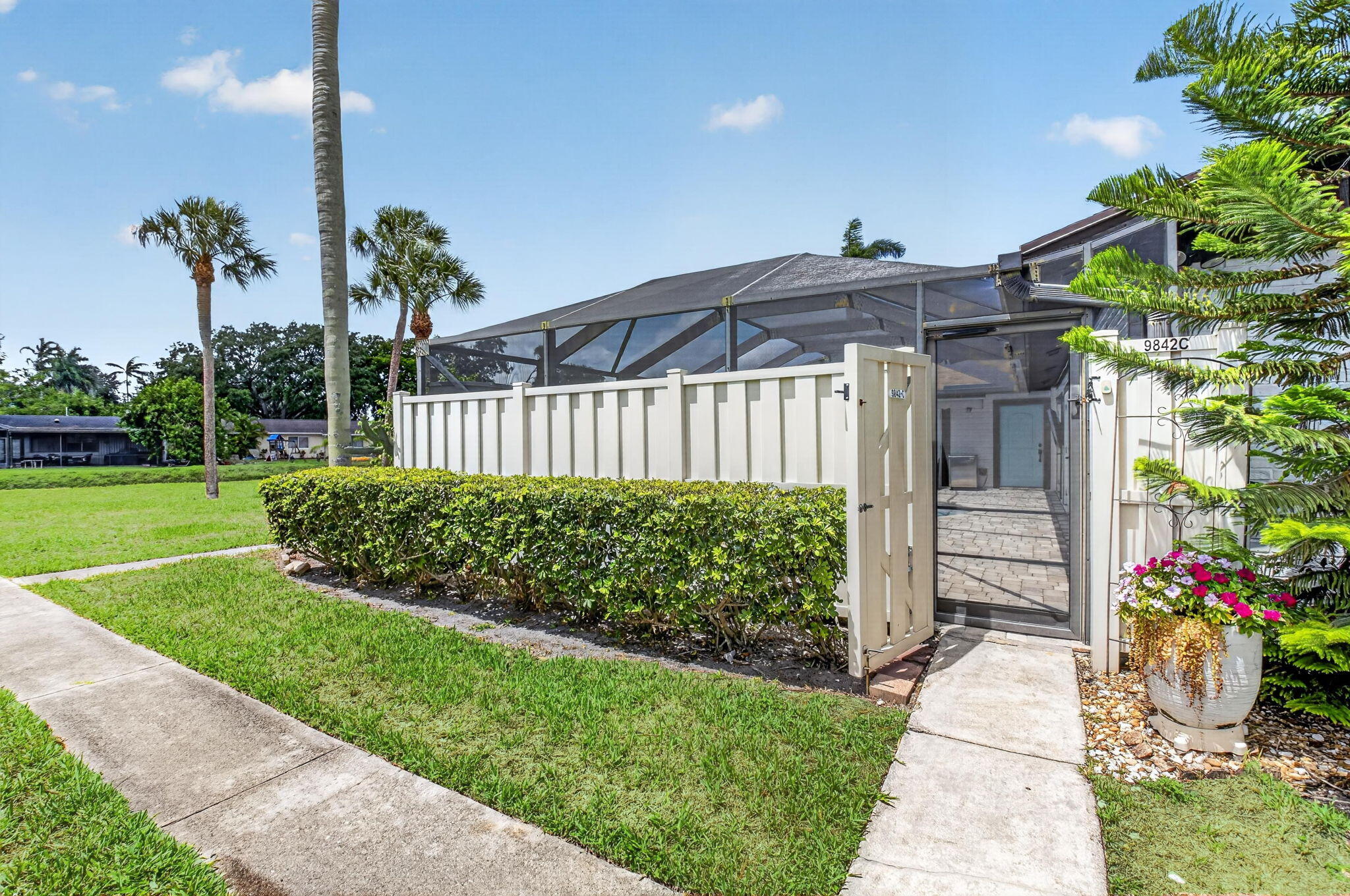 BOCA GARDENS - Residential