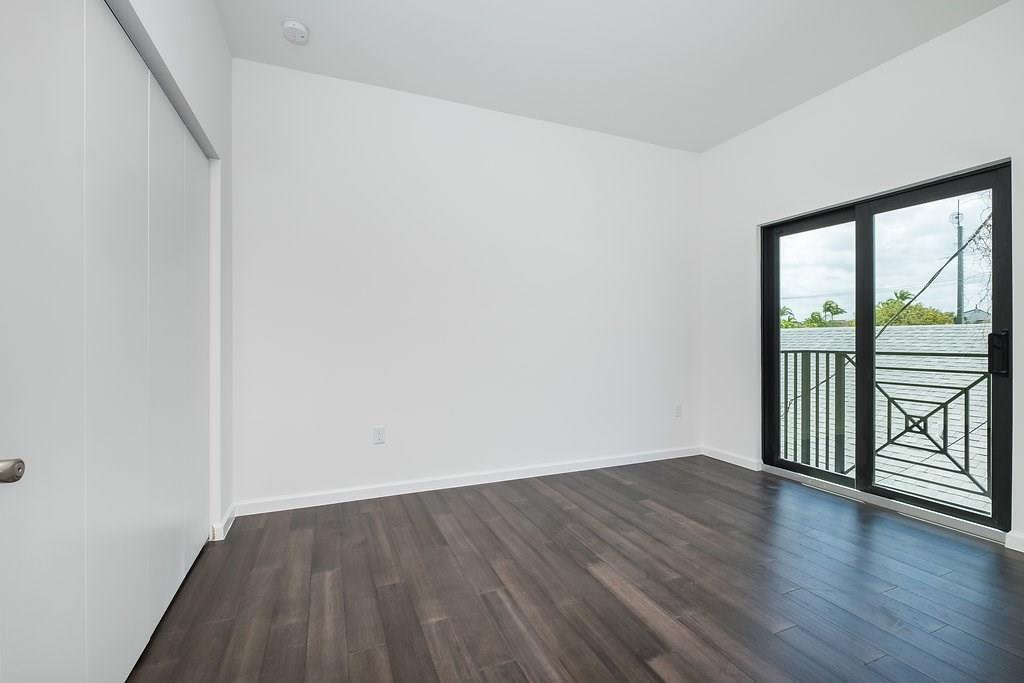 OAKLAND PARK SECOND ADD - Residential Lease