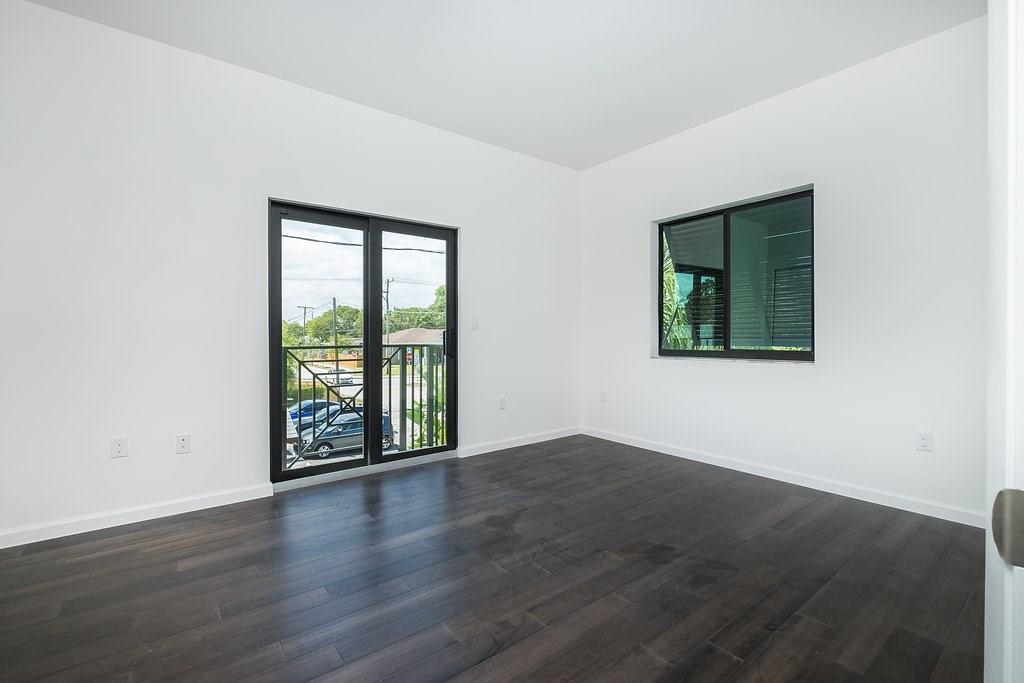 OAKLAND PARK SECOND ADD - Residential Lease