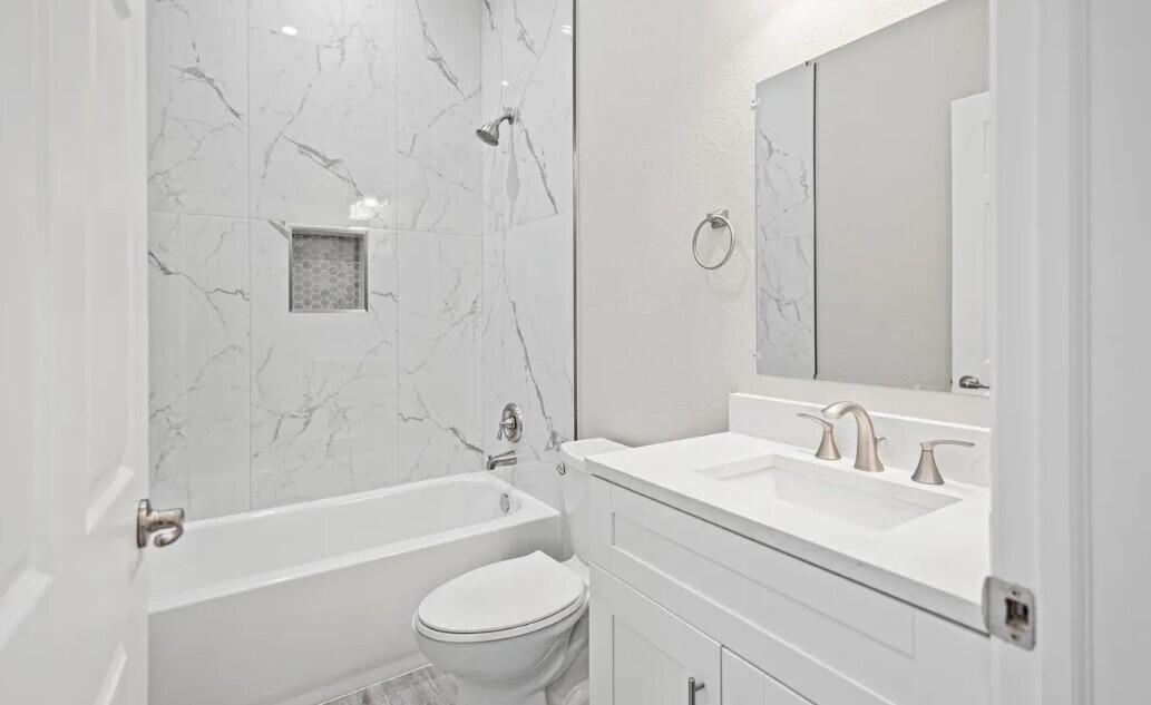 LANEHARTS - Residential Lease