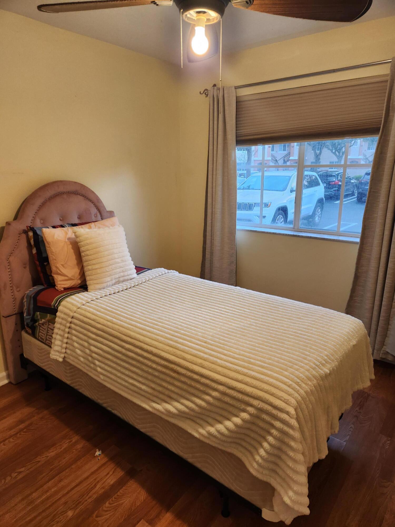 COVE AT BRIAR BAY CONDO - Residential Lease