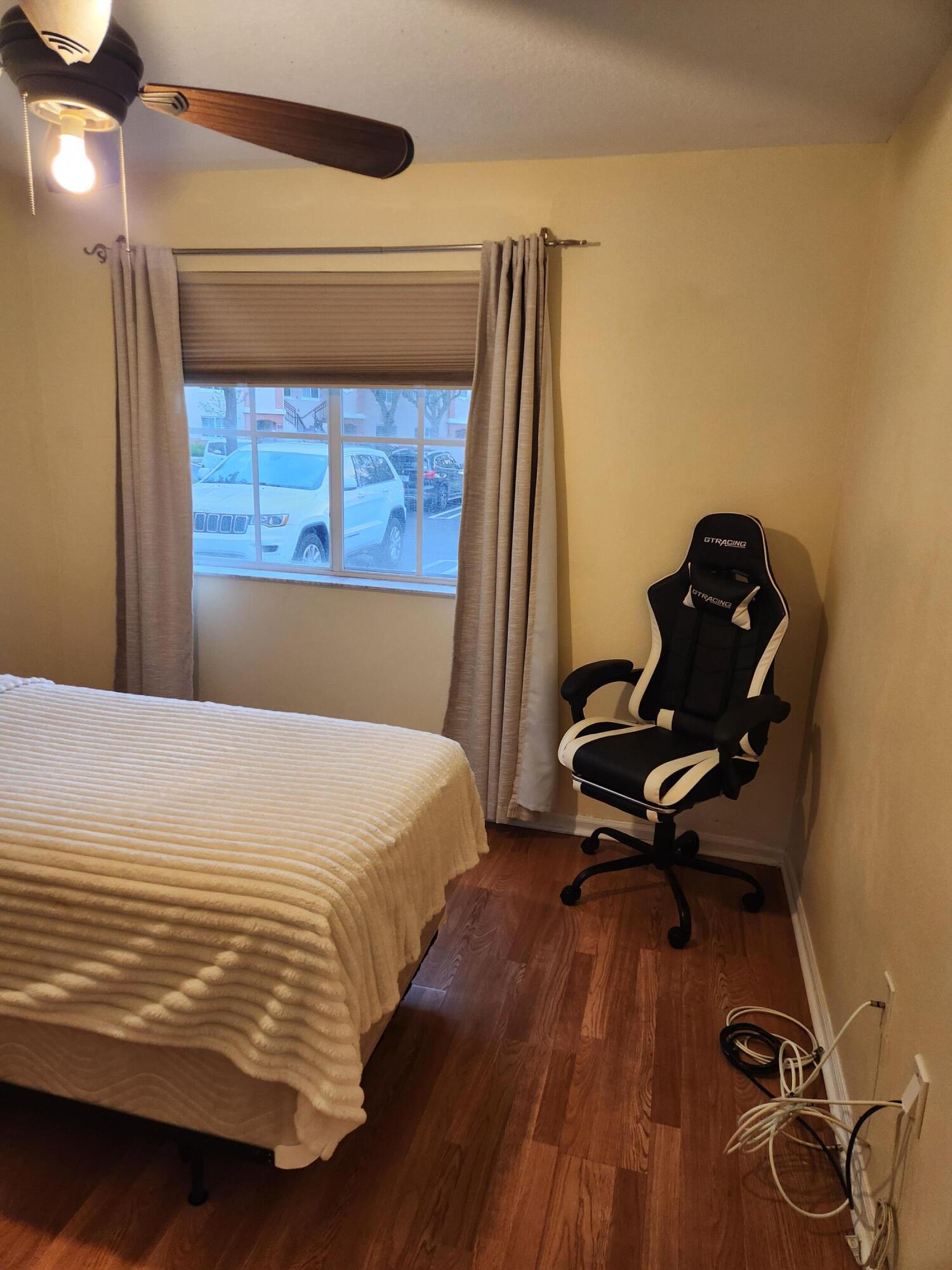 COVE AT BRIAR BAY CONDO - Residential Lease