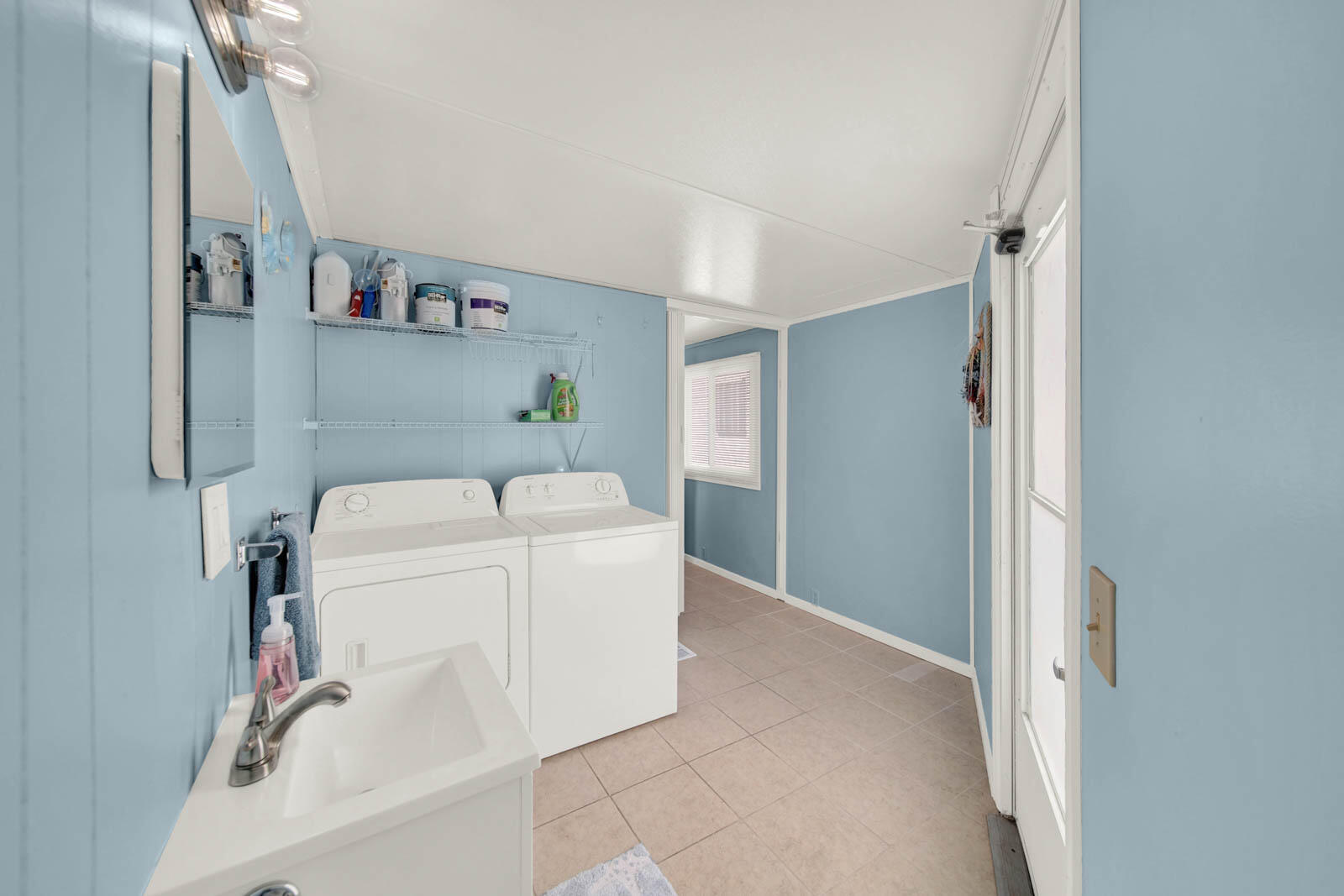 HOLIDAY OUT AT ST LUCIE SECTION B - Residential
