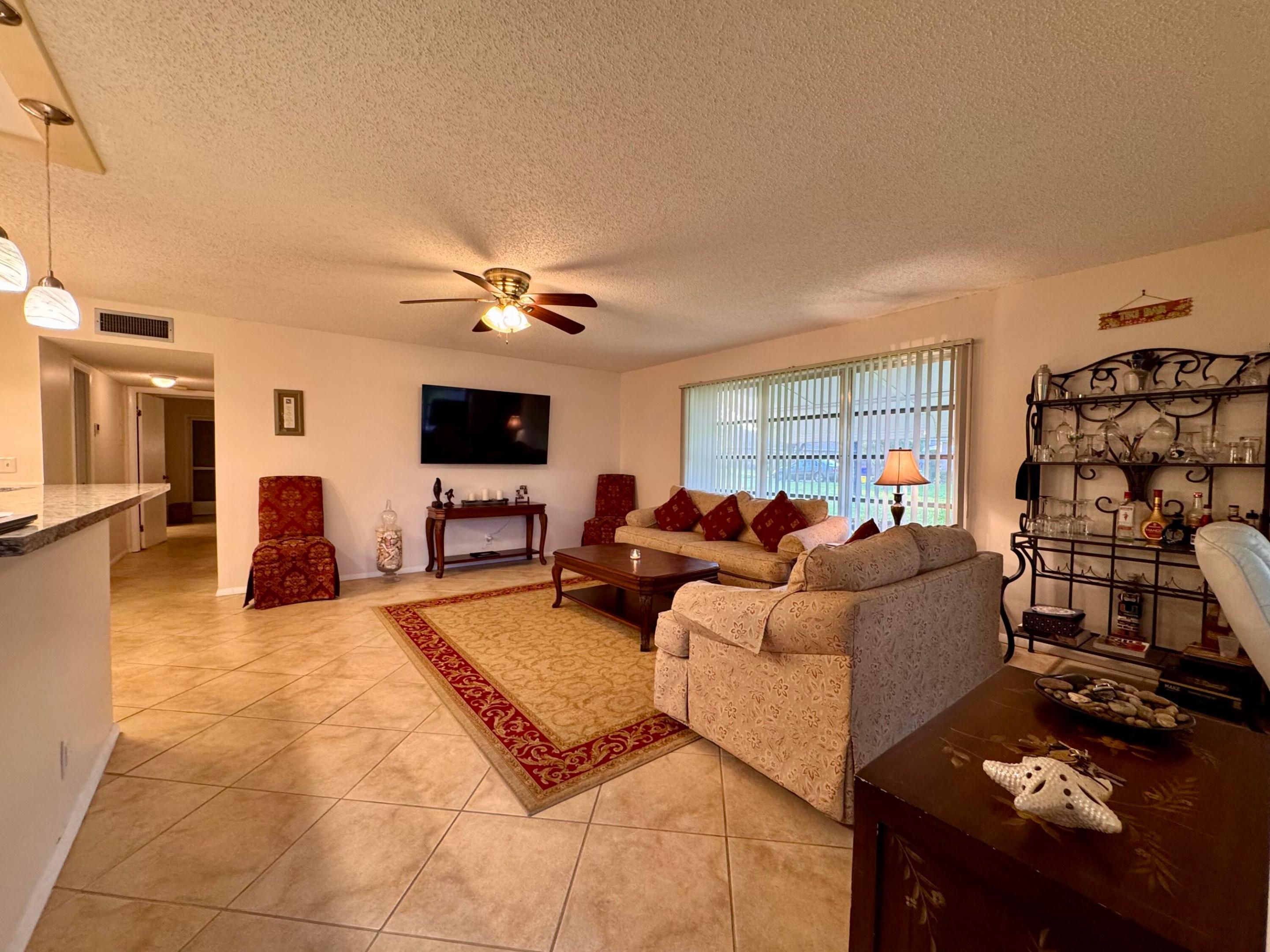 HIGH POINT OF DELRAY SEC 6 CONDO - Residential Lease