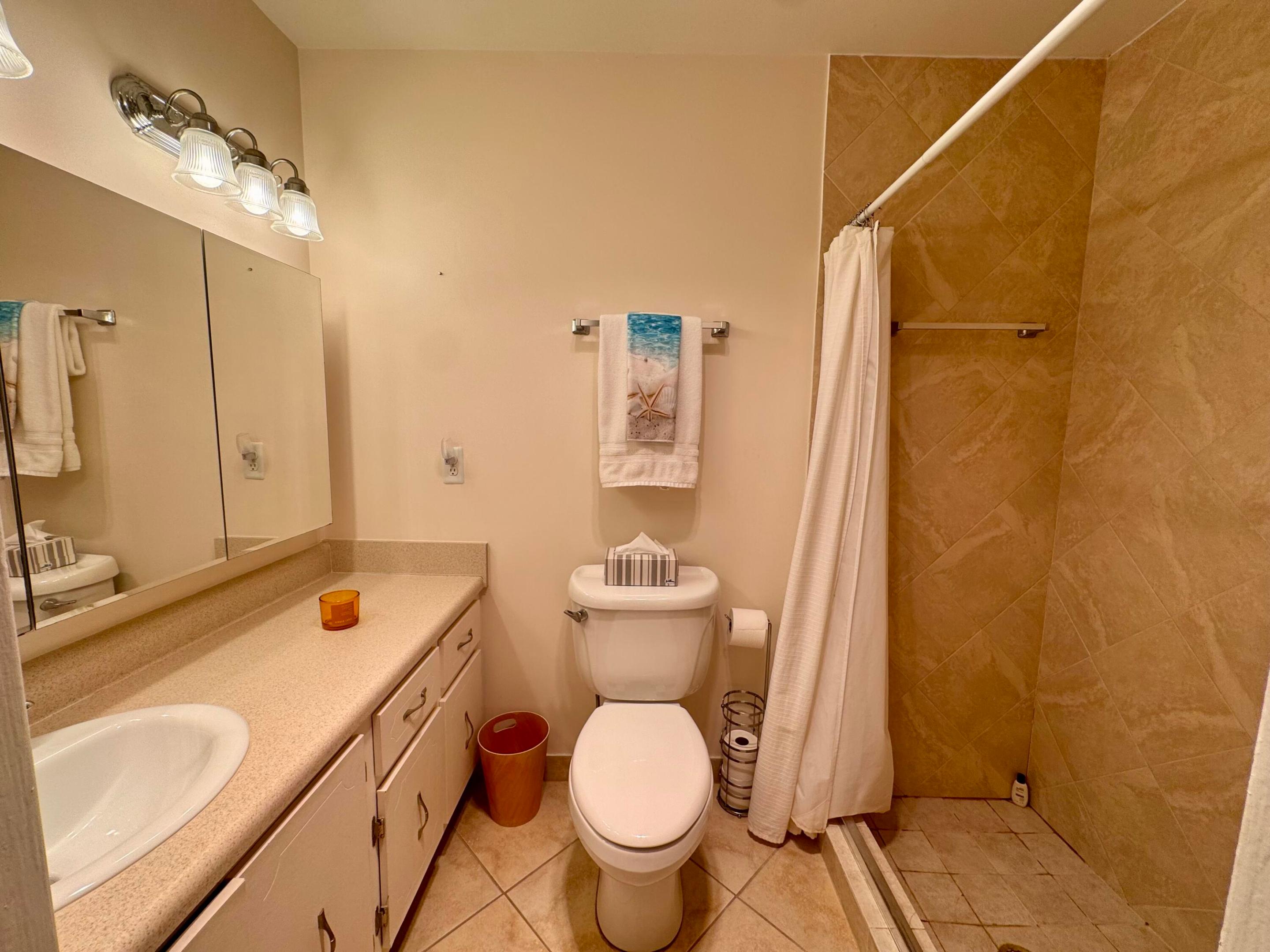 HIGH POINT OF DELRAY SEC 6 CONDO - Residential Lease