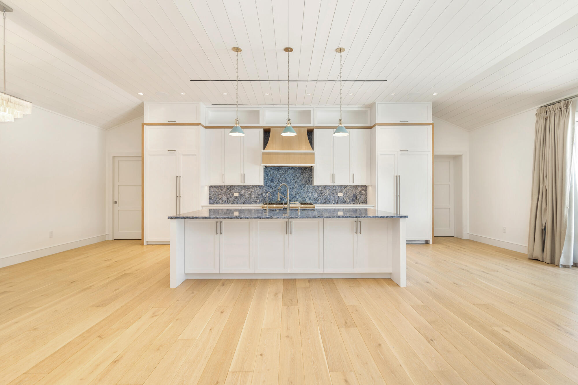 LAKE CLARKE MNR - Residential