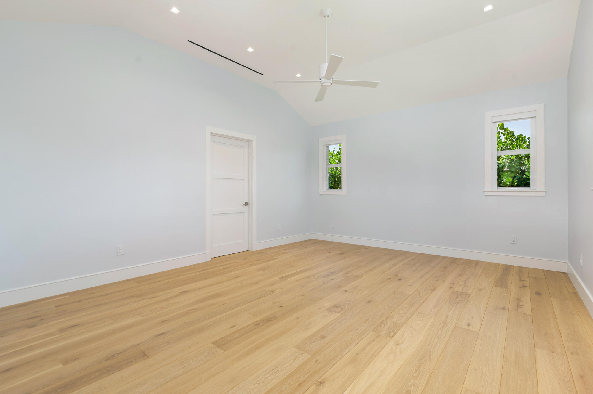 LAKE CLARKE MNR - Residential